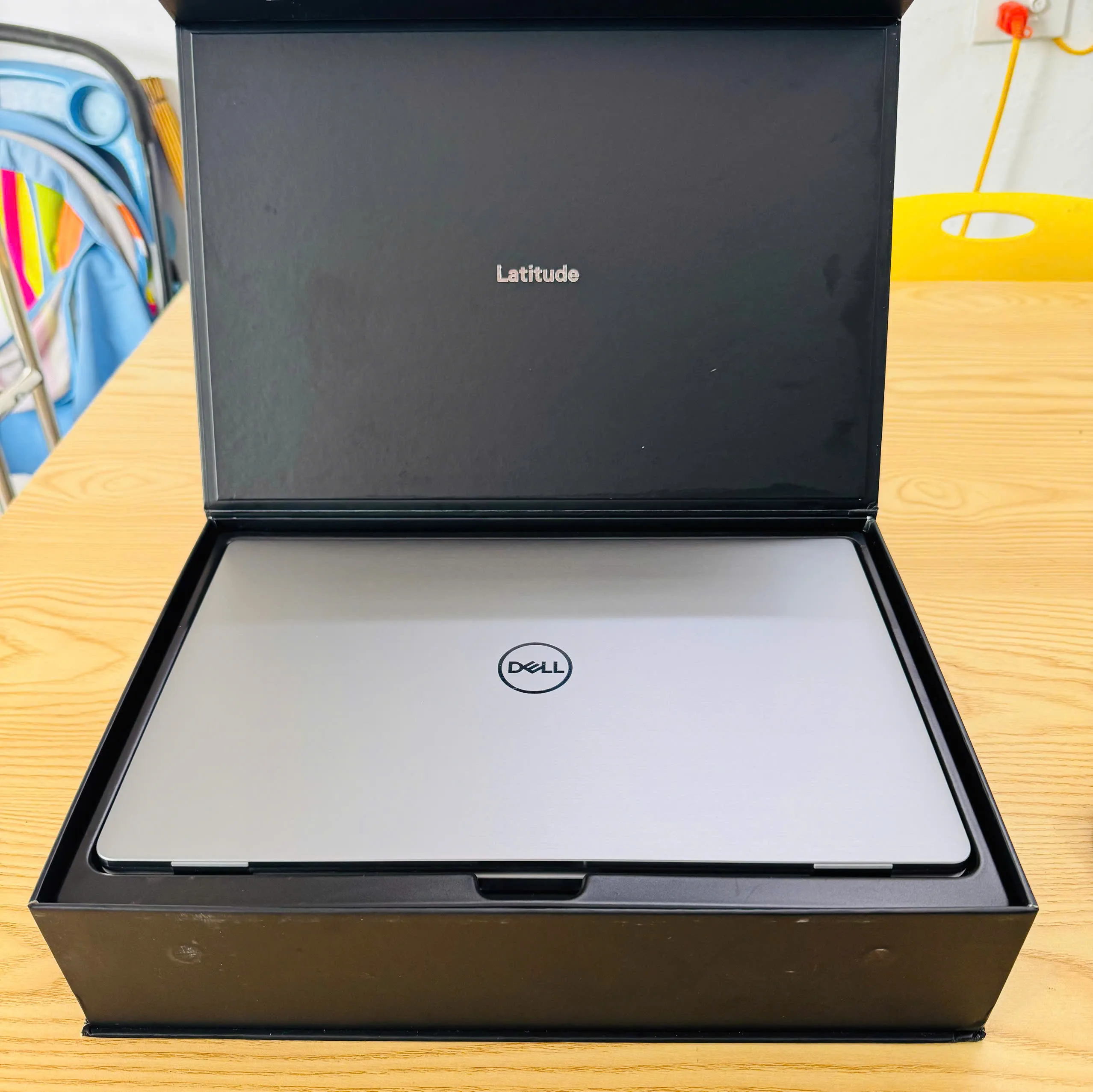 Dell Latitude 9520 i5-1145G7 Ram 16GB SSD 256GB màn hình 15.6"