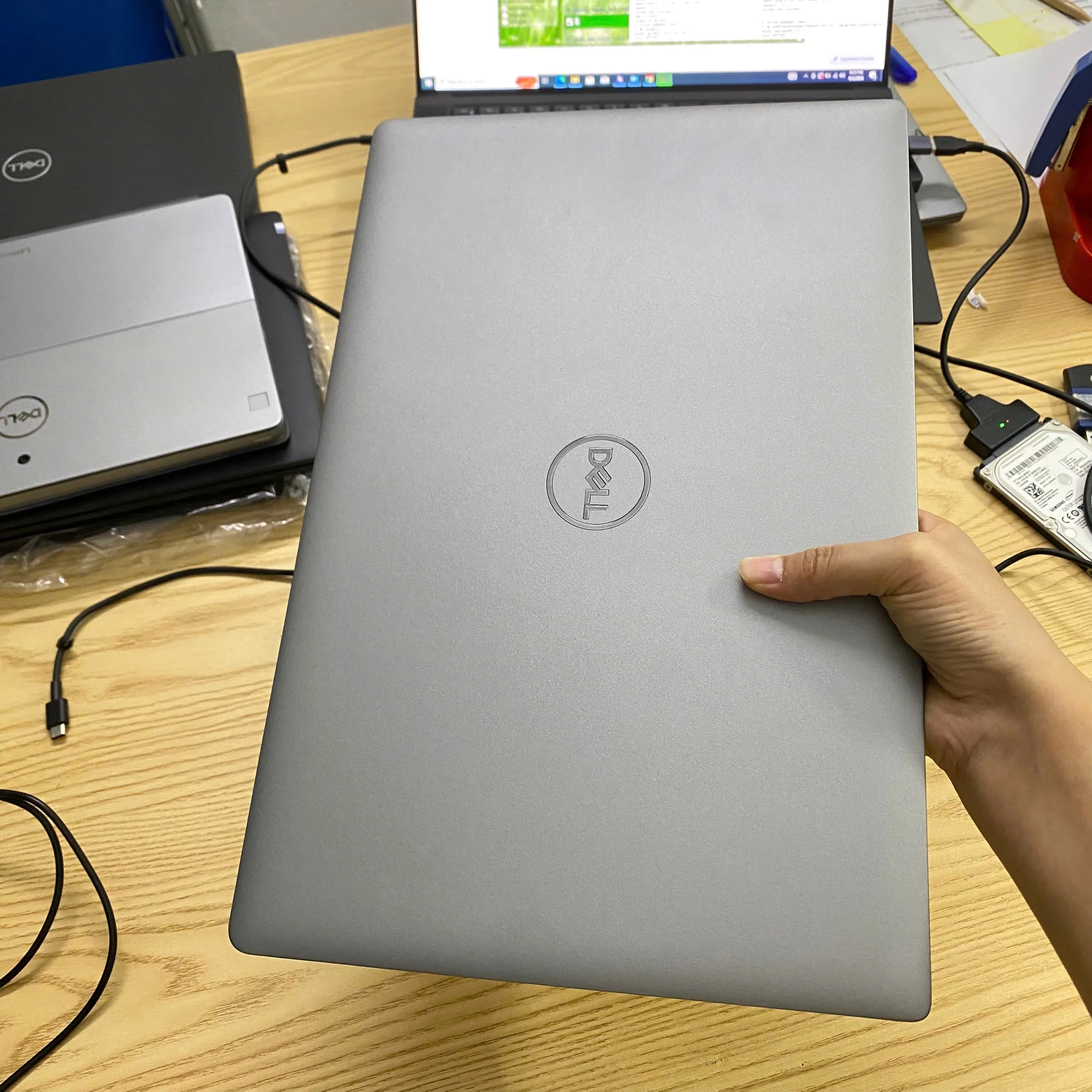 Dell Latitude 5520 core i7-1185G7 ram 8gb ssd 256gb/Màn hình 15.6"