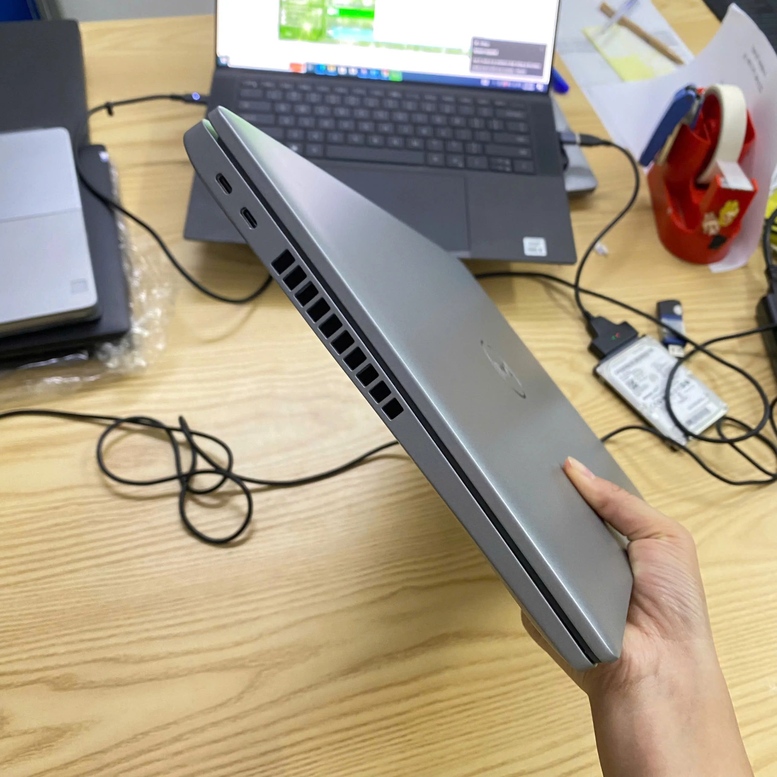 Dell Latitude 5520 core i7-1185G7 ram 8gb ssd 256gb/Màn hình 15.6"