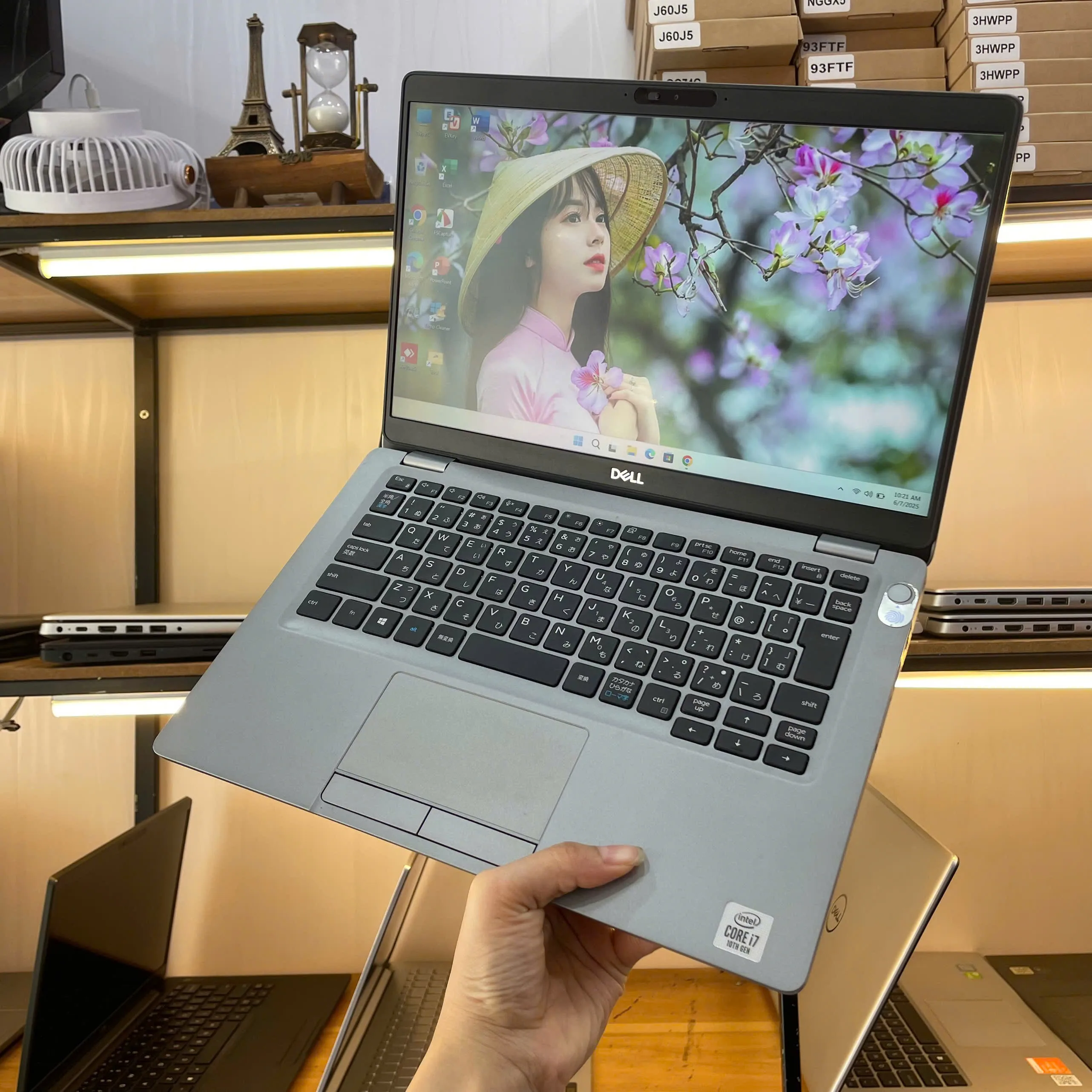 Dell Latitude 5310 Core i7-10610U Ram 32GB SSD 256GB/Màn hình 13.3"