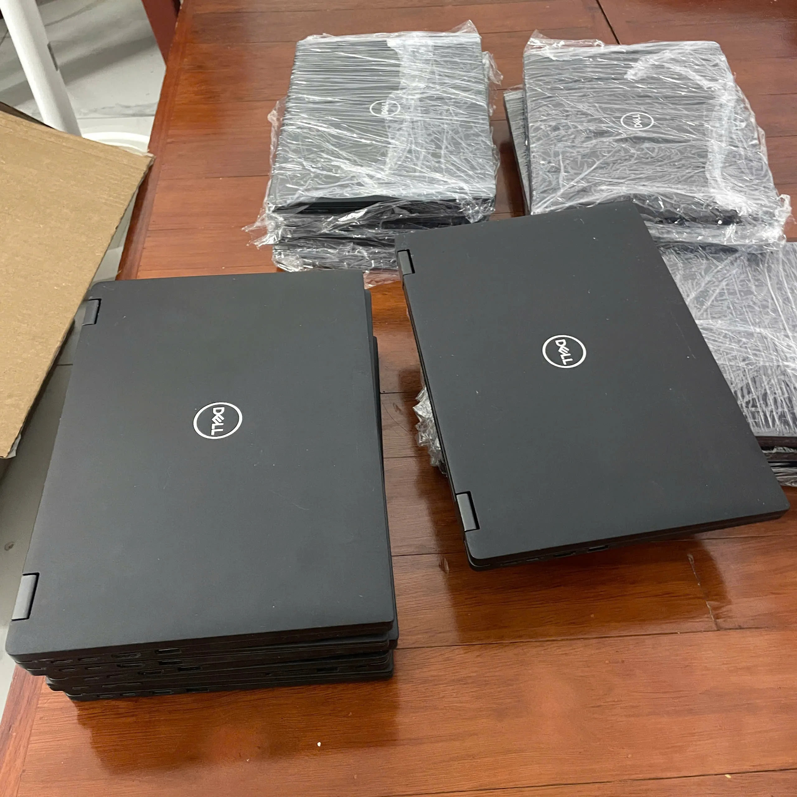 Dell Latitude 7389 2in1 core i7-7600U ram 16gb ssd 256gb/Màn hình 13.3"