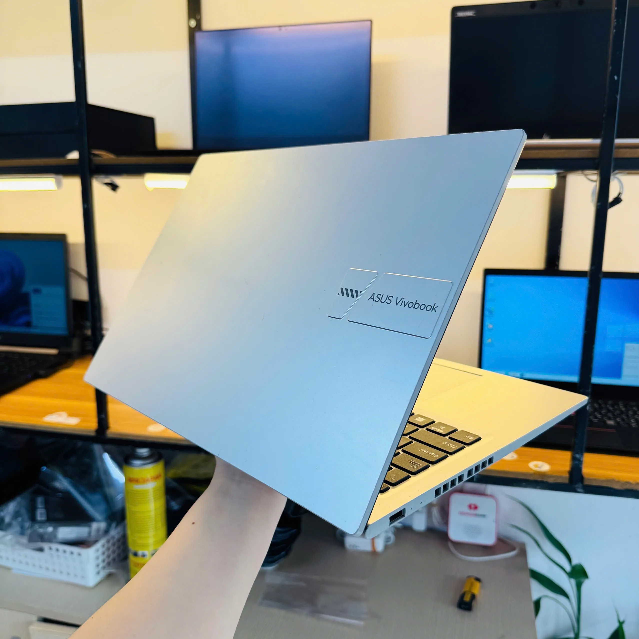 Asus X1605VA core i5-1335U ram 8gb ssd 256gb/Màn hình 15.6"
