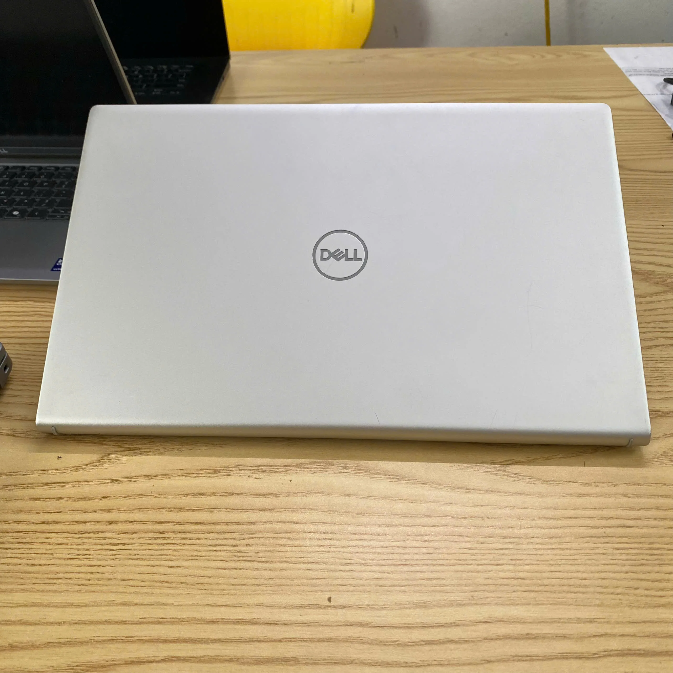 Dell Latitude 5510 core i7-10610U ram 8gb ssd 256gb/Màn hình 15.6"