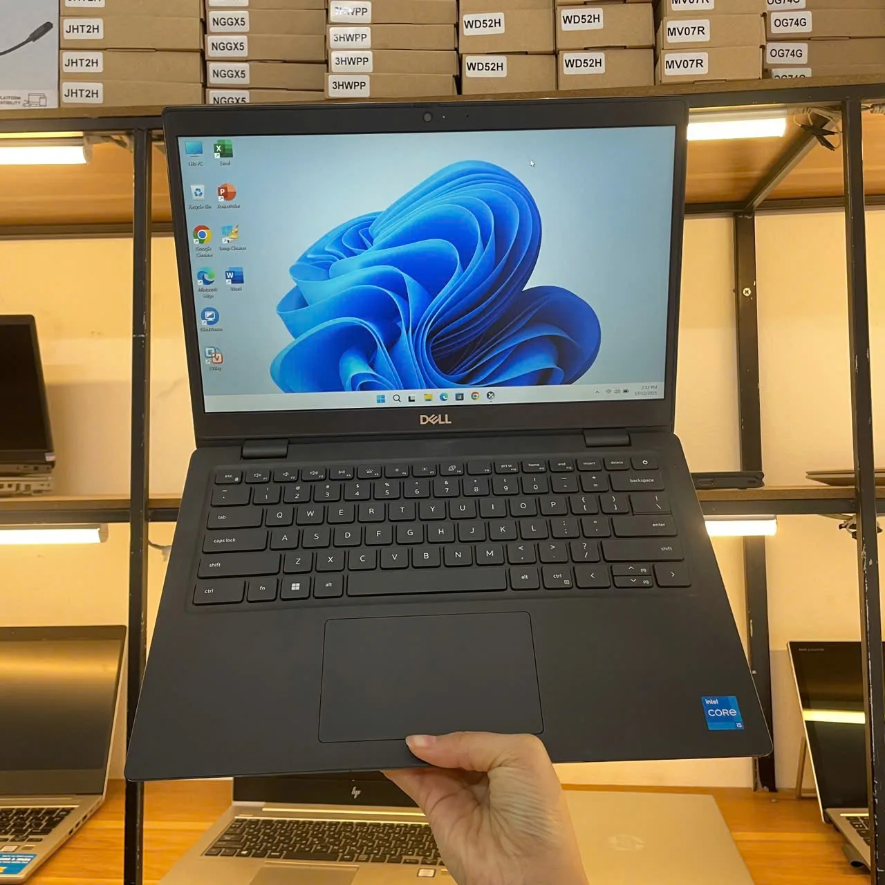 Dell Latitude 3420 core i7-1165G7 ram 8gb ssd 256gb/Màn hình 14"