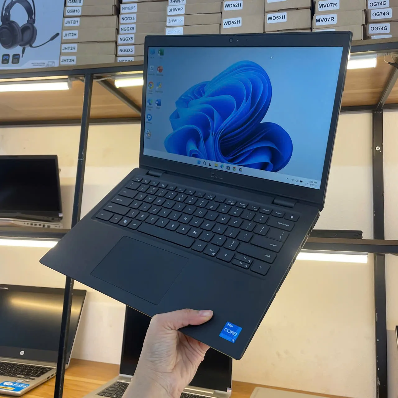Dell Latitude 3420 core i7-1165G7 ram 8gb ssd 256gb/Màn hình 14"