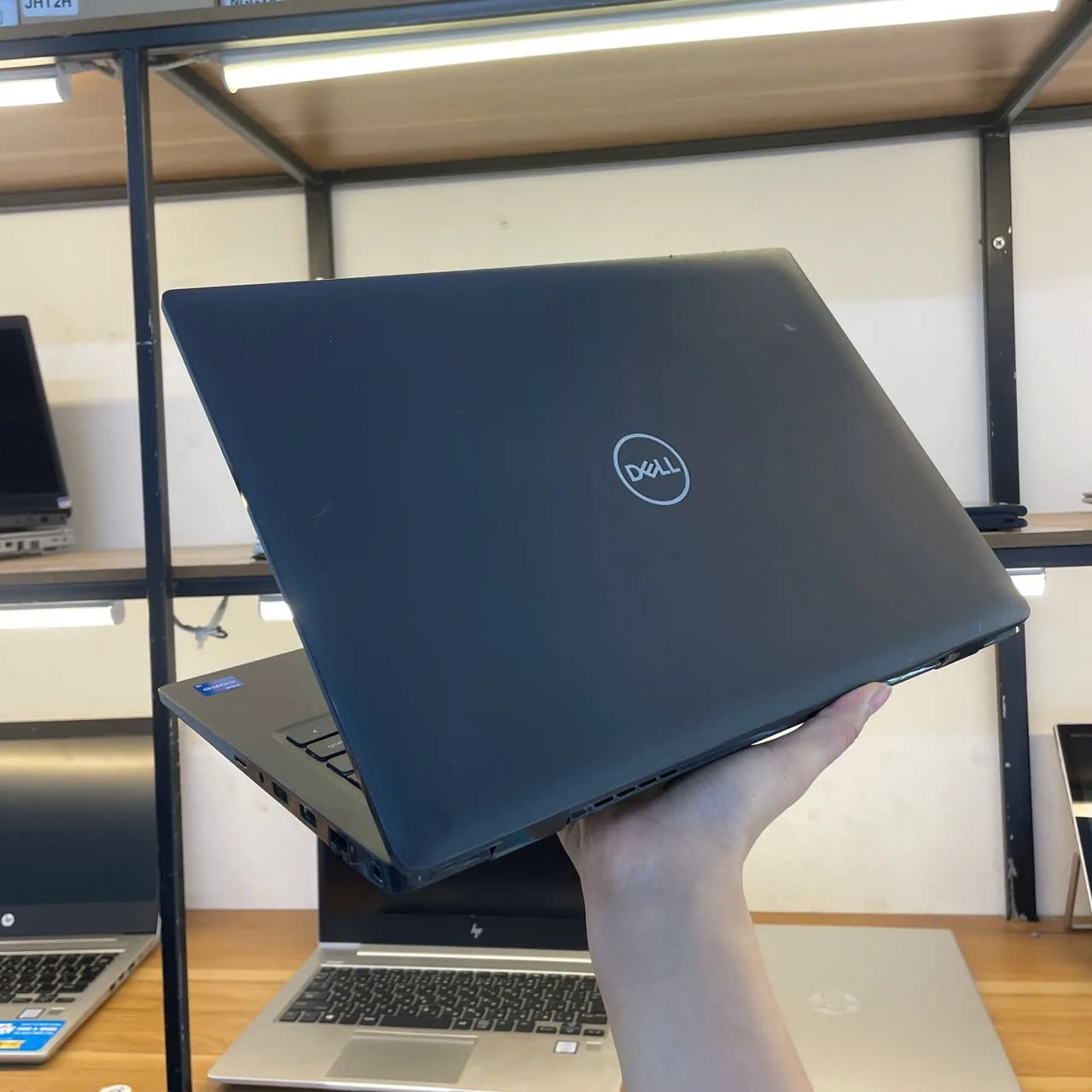 Dell Latitude 3420 core i7-1165G7 ram 8gb ssd 256gb/Màn hình 14"