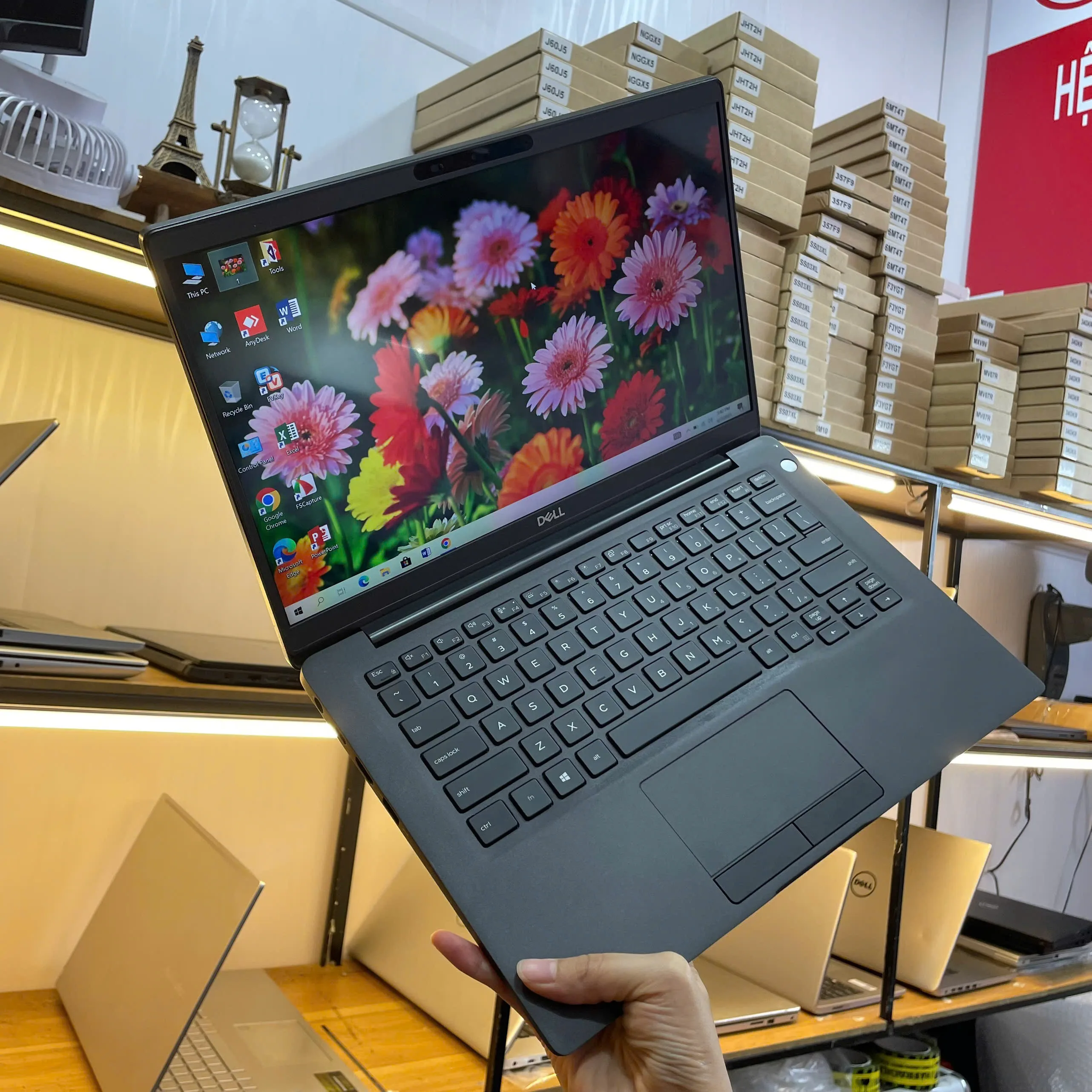 Dell Latitude 7400 core i7-8665u ram 8gb ssd 256gb/Màn hình 14"