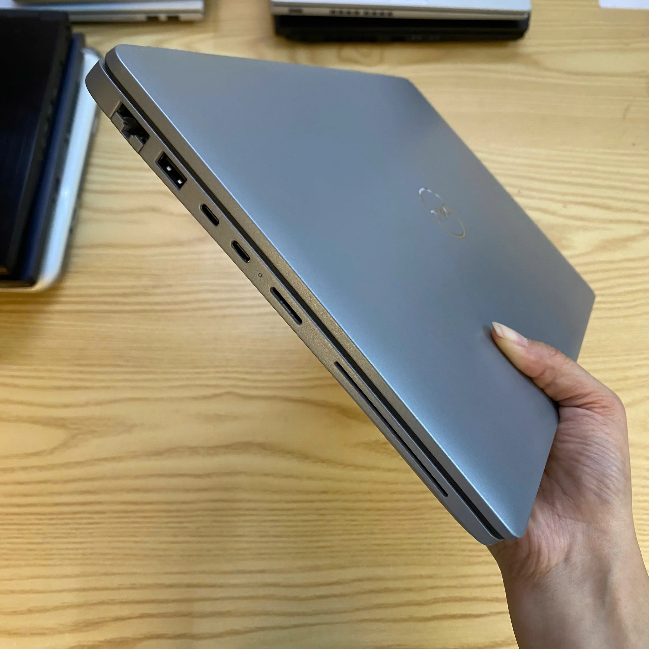 Dell Latitude 5440 core i7-1370P ram 8gb ssd 256gb/Màn hình 14"