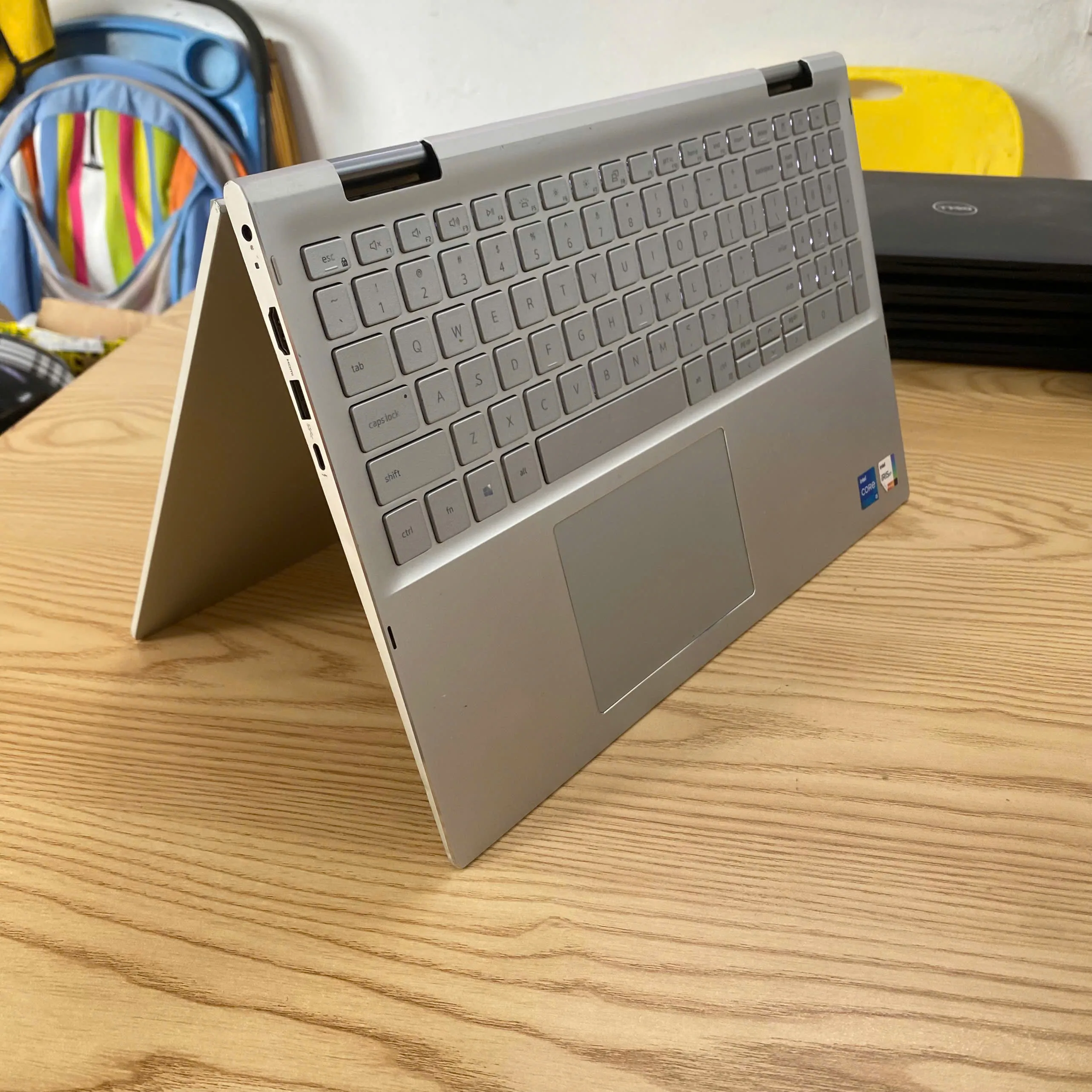 Dell Inspiron 7506 2in1 core i5-1135G7 ram 8gb ssd 512gb/Màn hình 15.6" - 4