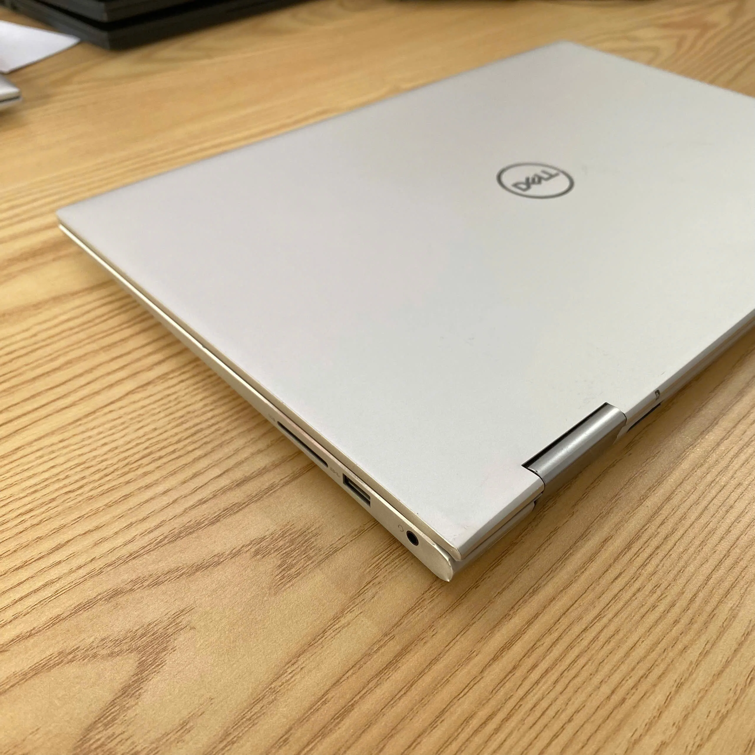 Dell Inspiron 7506 2in1 core i5-1135G7 ram 8gb ssd 512gb/Màn hình 15.6" - 6