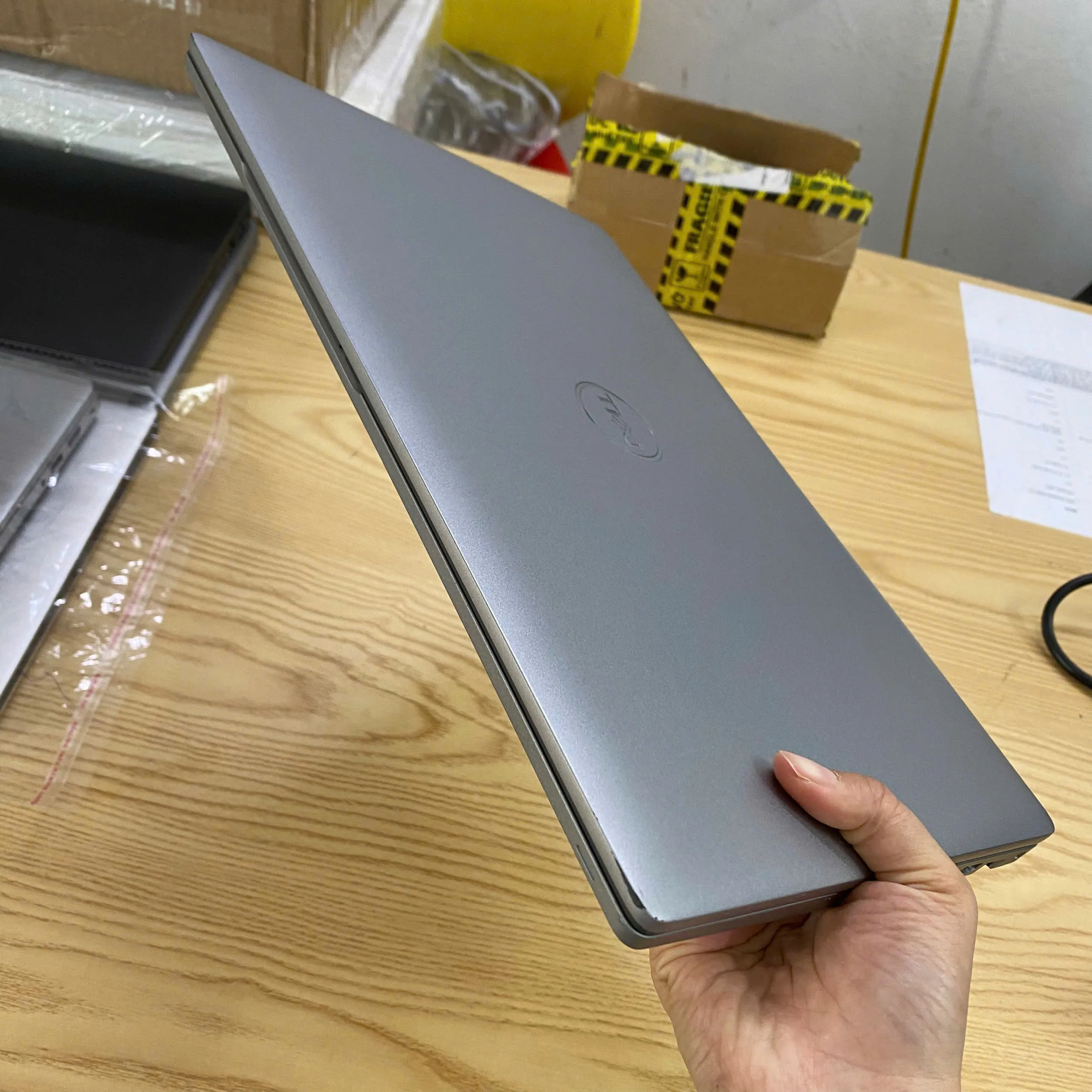 Dell Latitude 5530 core i7-1255U ram 8gb ssd 256gb/Màn hình 15.6"