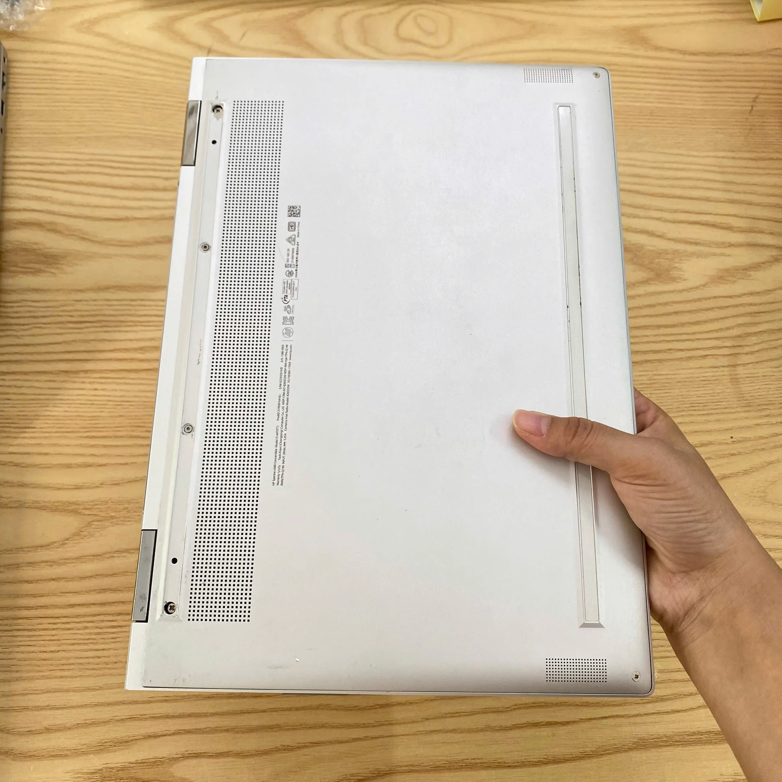 HP Spectre X360 core i5-8250 ram 8gb ssd 256gb/Màn hình 13.3" cảm ứng xoay gập