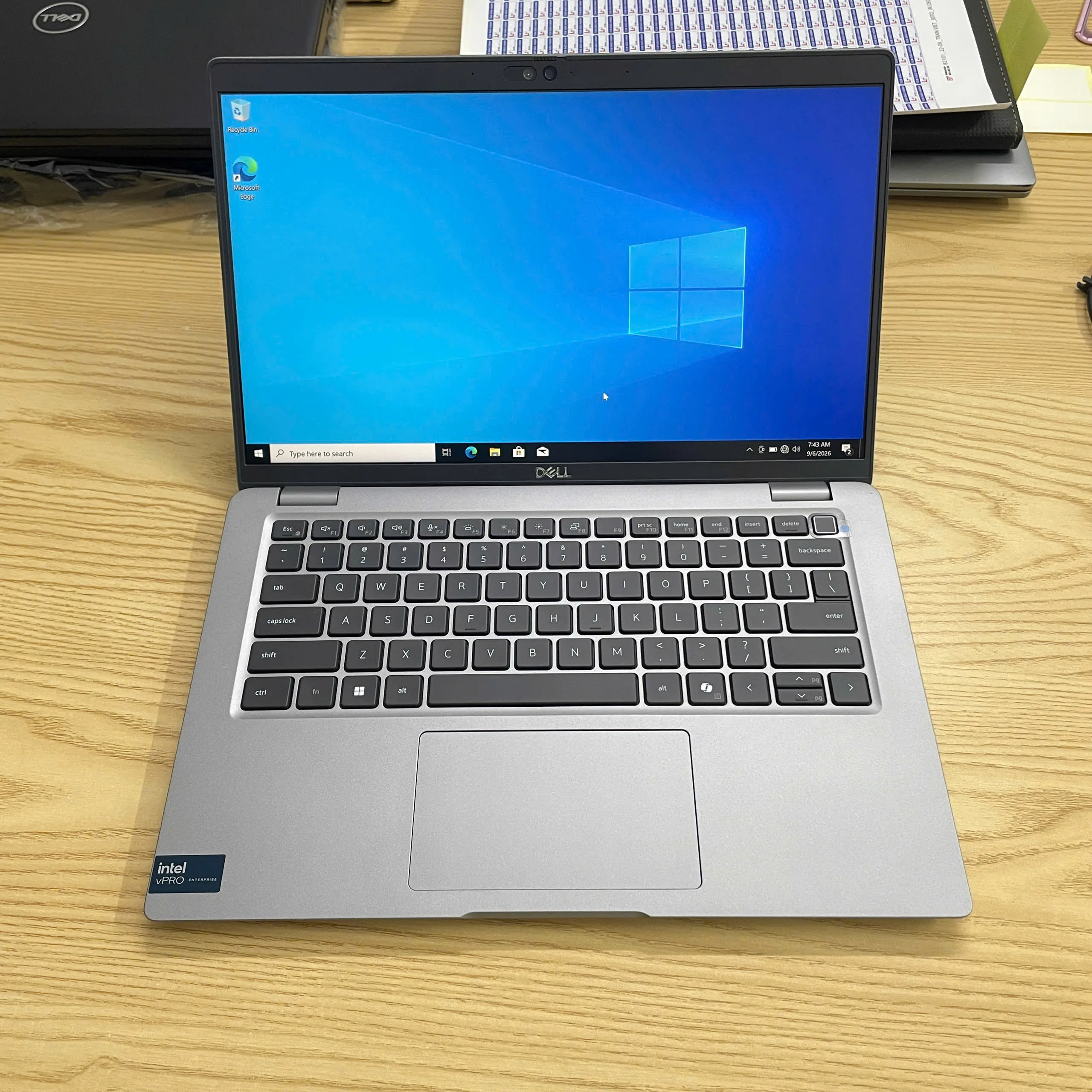 Dell Latitude 5450 Ultra 7-165U ram 8gb ssd 256gb/Màn hình 14"