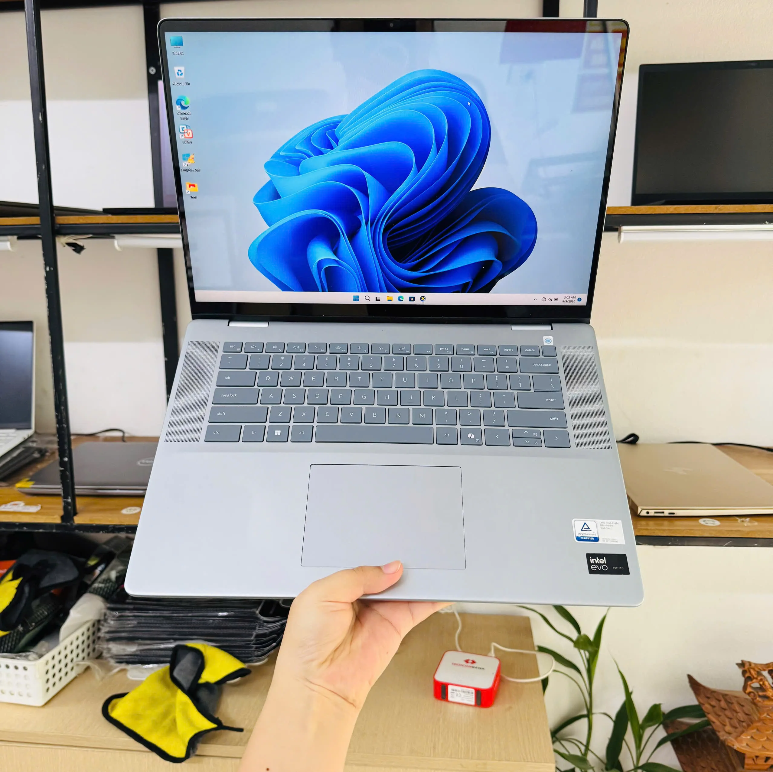 Dell Inspiron 16 Plus 7640 Ultra 9 Ram 32GB SSD 2TB SSD màn 16" FHD+