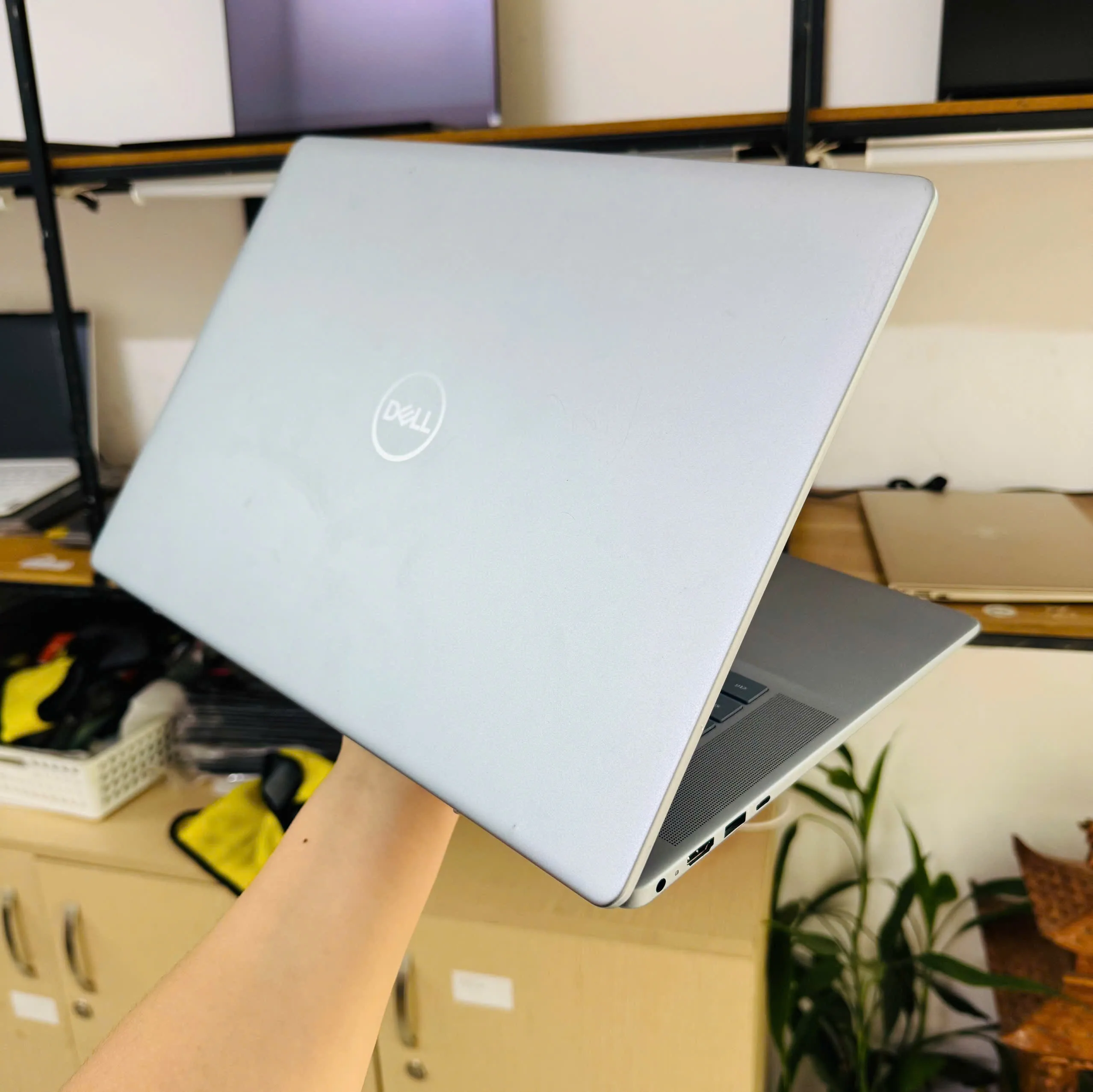 Dell Inspiron 16 Plus 7640 Ultra 9 Ram 32GB SSD 2TB SSD màn 16" FHD+