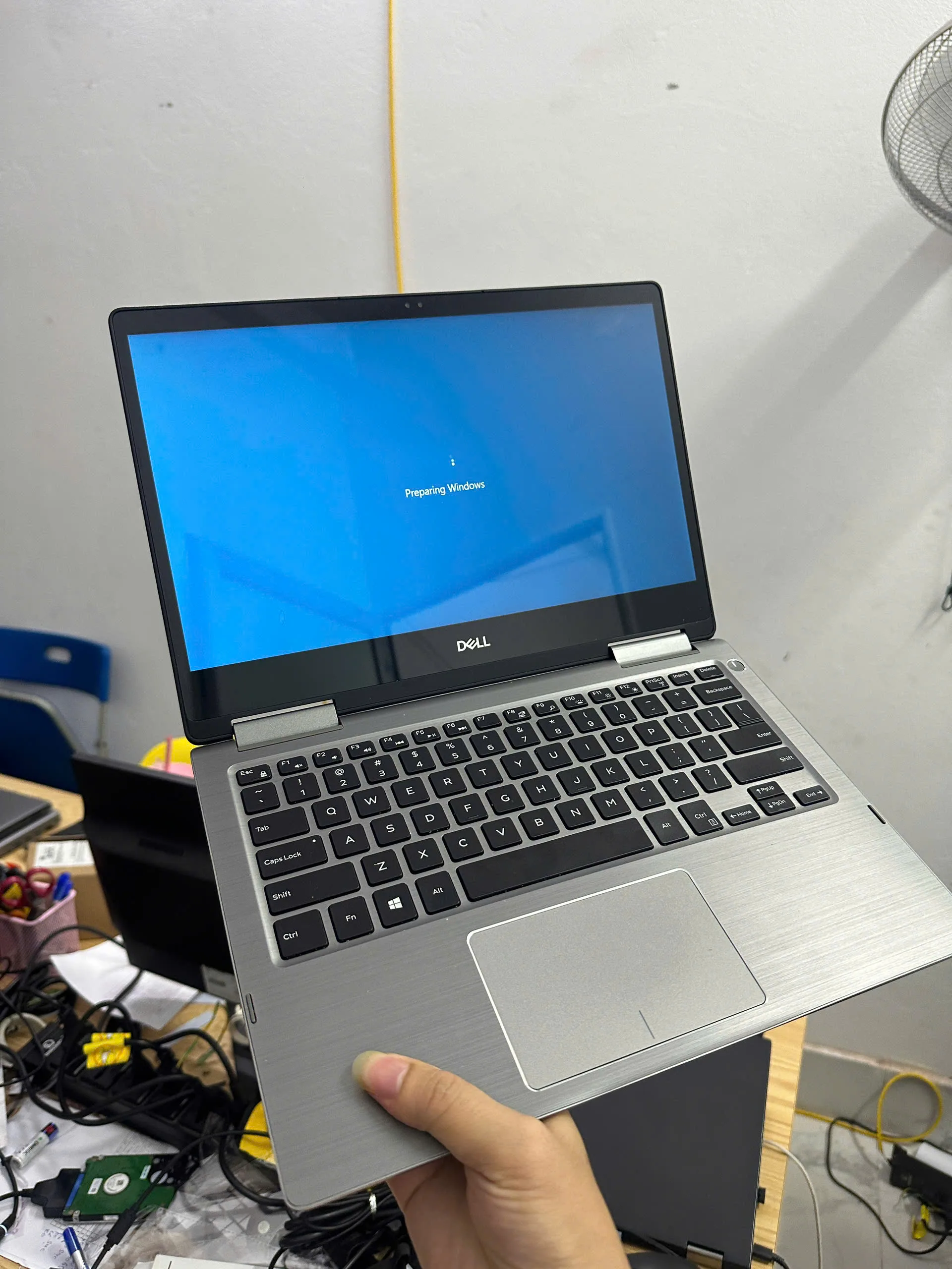 Dell Inspiron 7373 2in1 Core i7-8550U 16GB RAM 256GB SSD màn 13.3" cảm ứng xoay gập