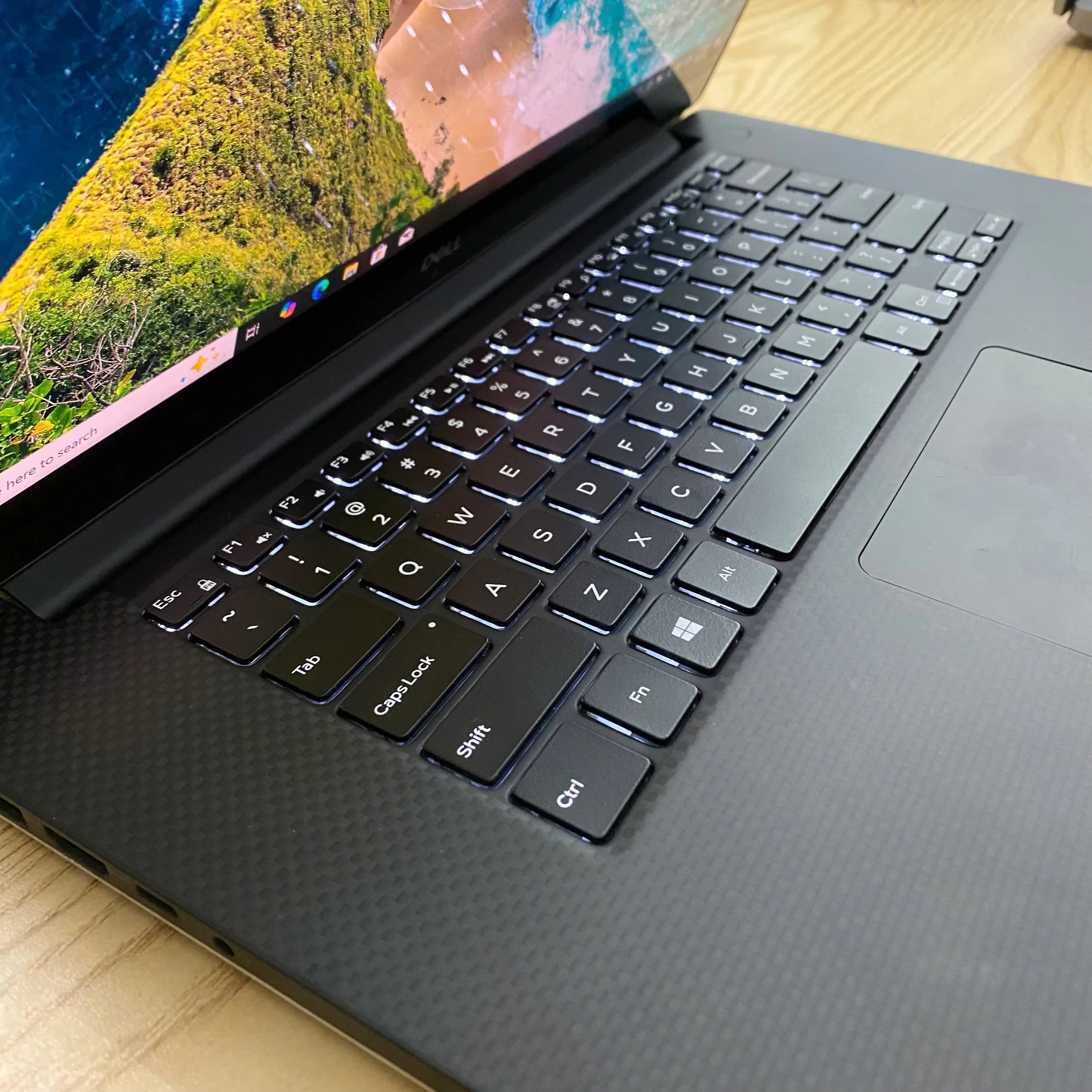Dell Precision 5530 i7-8850H Ram 16GB SSD 256GB VGA P2000 màn 15.6"