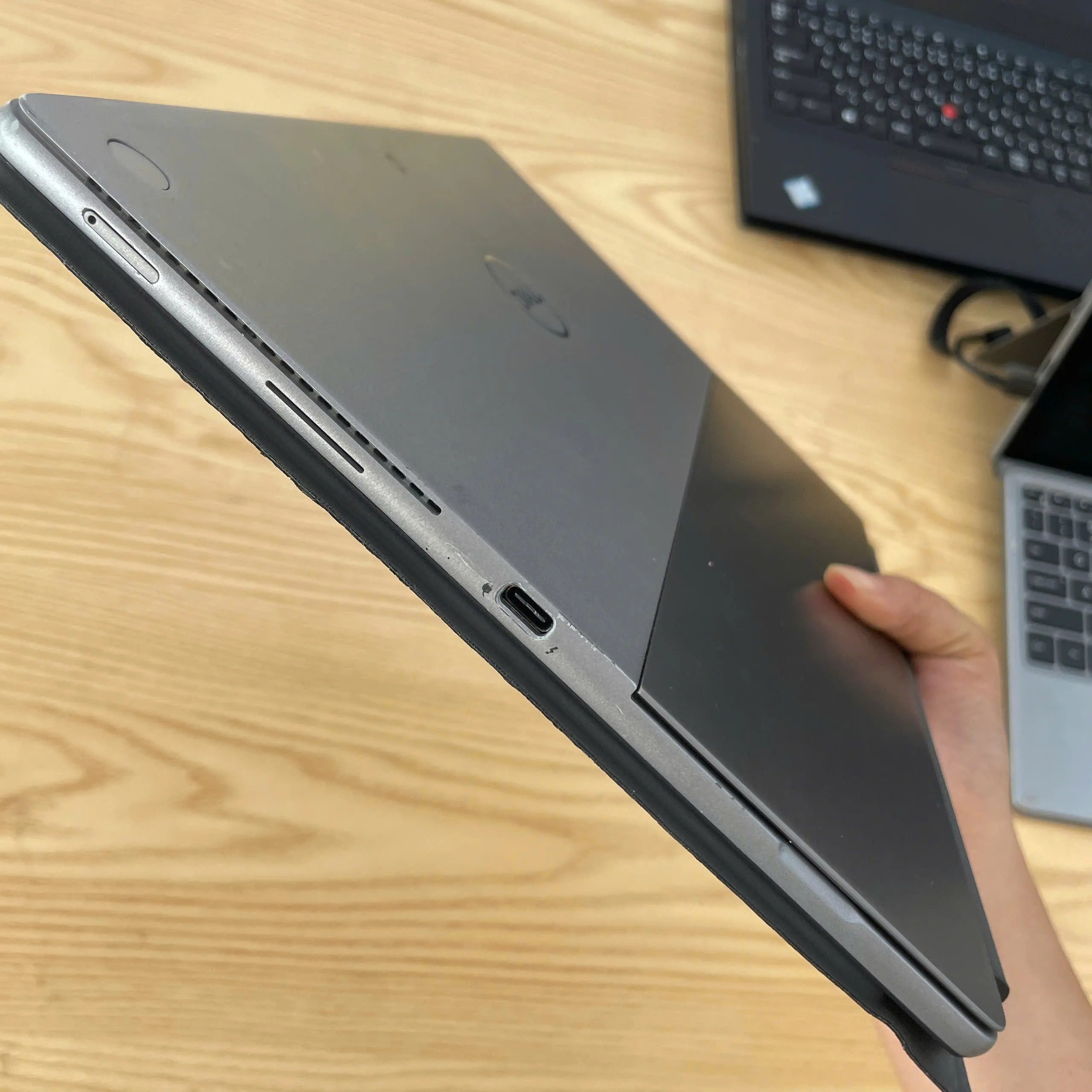 Latitude 7320 Detachable core i5-1140G7 Ram 16GB SSD 256G