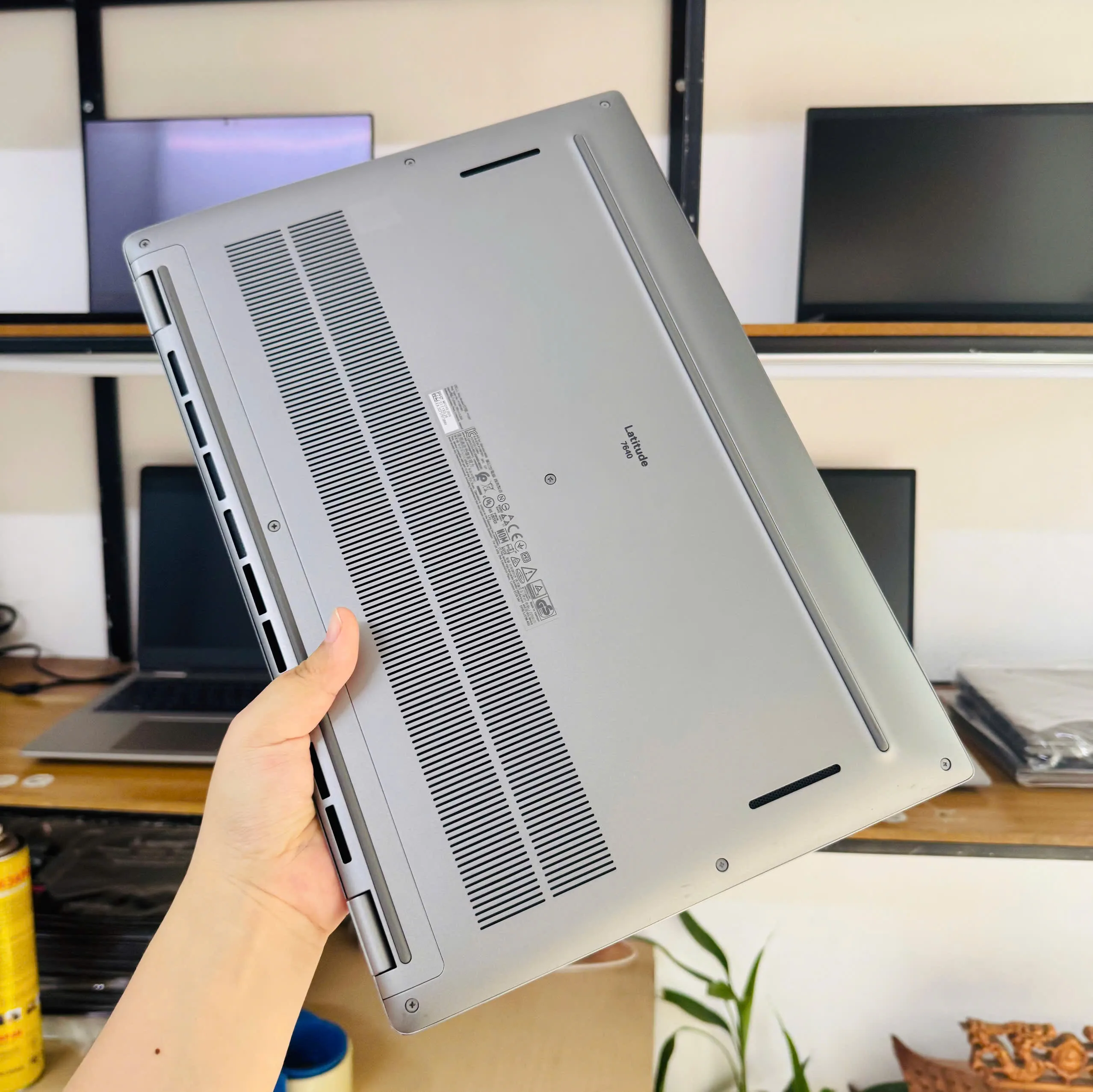Dell Latitude 7640 core i5-1345U 512GB SSD 16GB RAM màn 16"