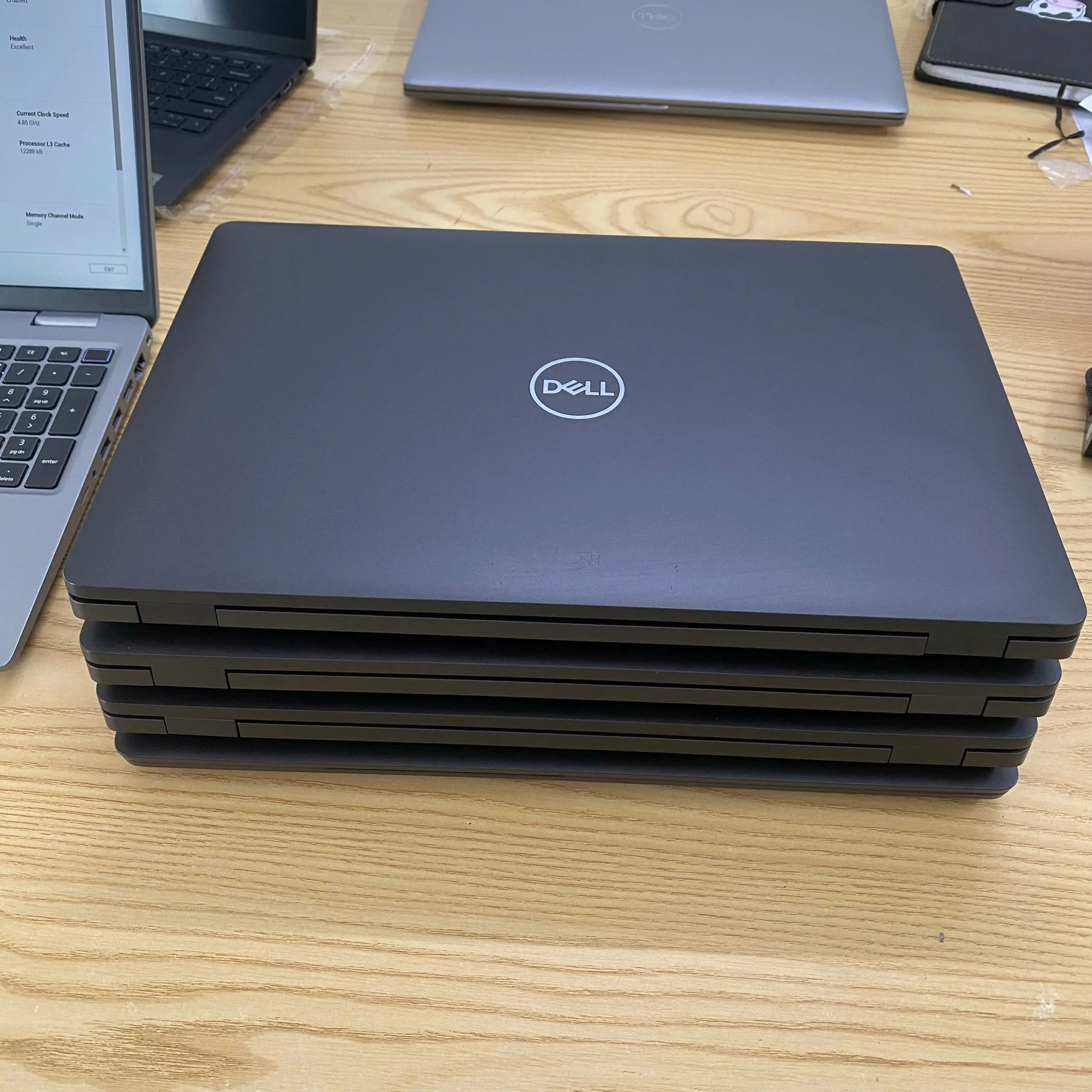 Dell Latitude 5500 core i7-8665U Ram 8GB SSD 256GB màn 15.6 2