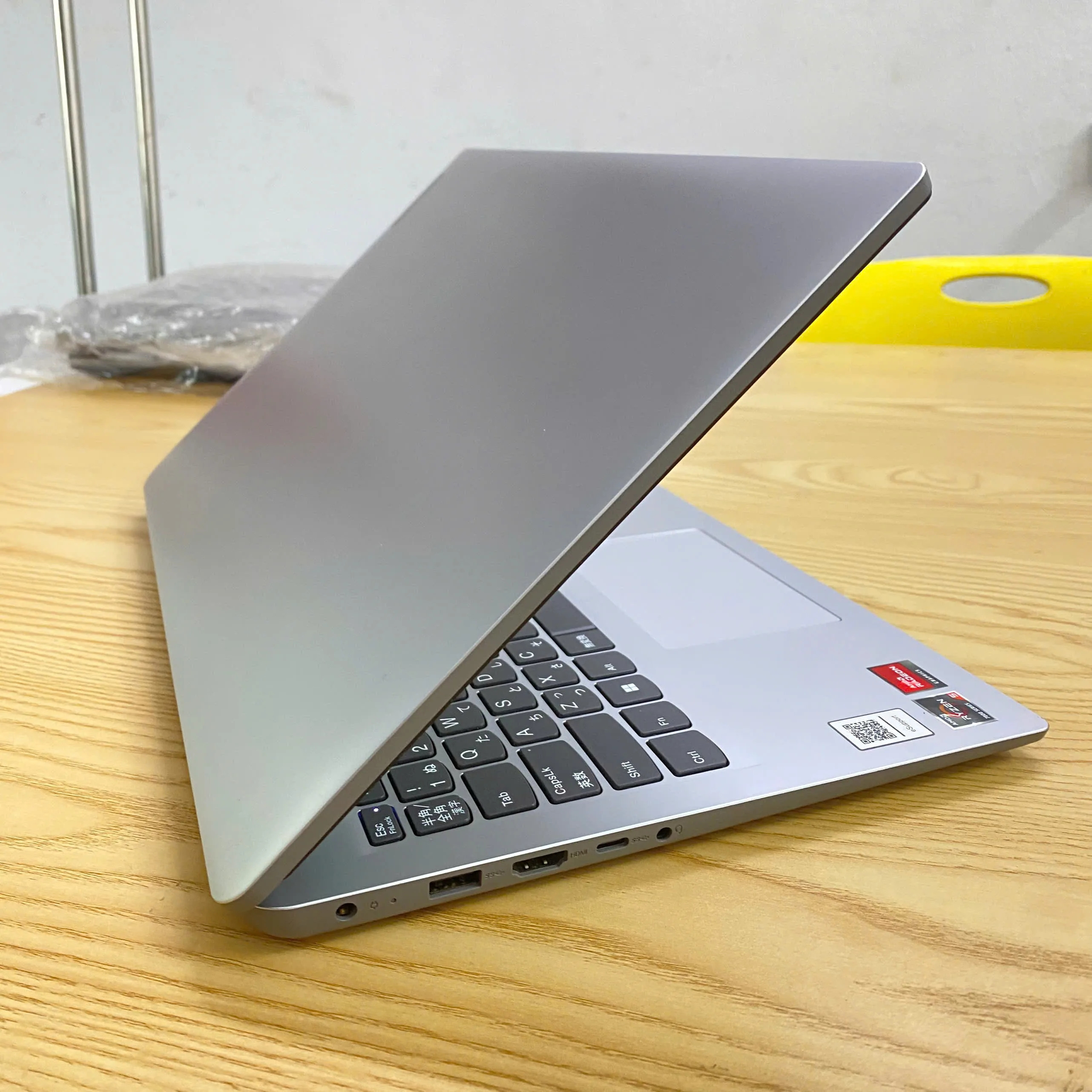 Lenovo ideapad 1-15AMN7 Ryzen 5 7520U Ram 8GB SSD 256GB màn 15.6" 2