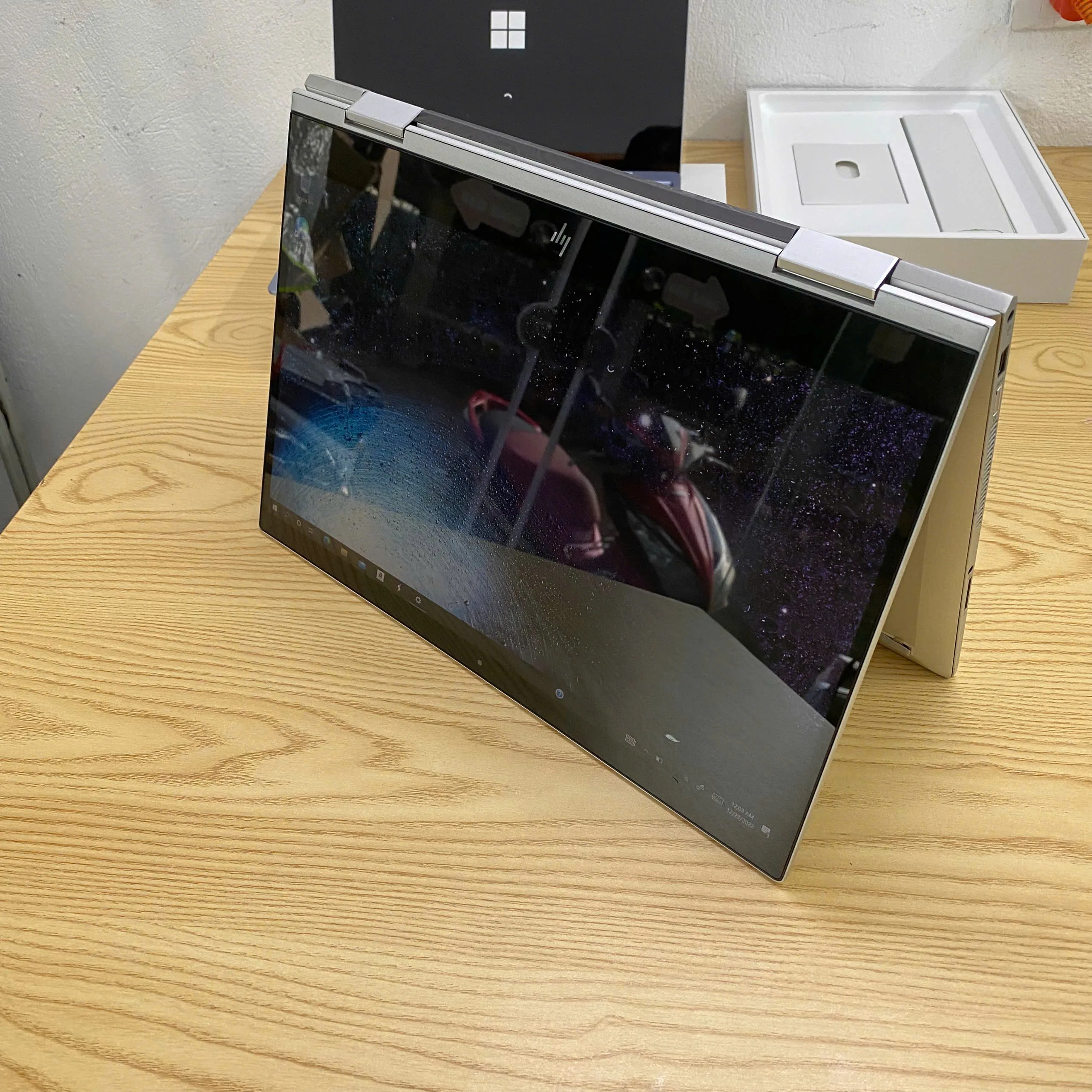 HP Envy x360 Convertible core i7-8565U Ram 16GB DDR4 | 256GB SSD | màn 15.6" cảm ứng xoay gập 360 3