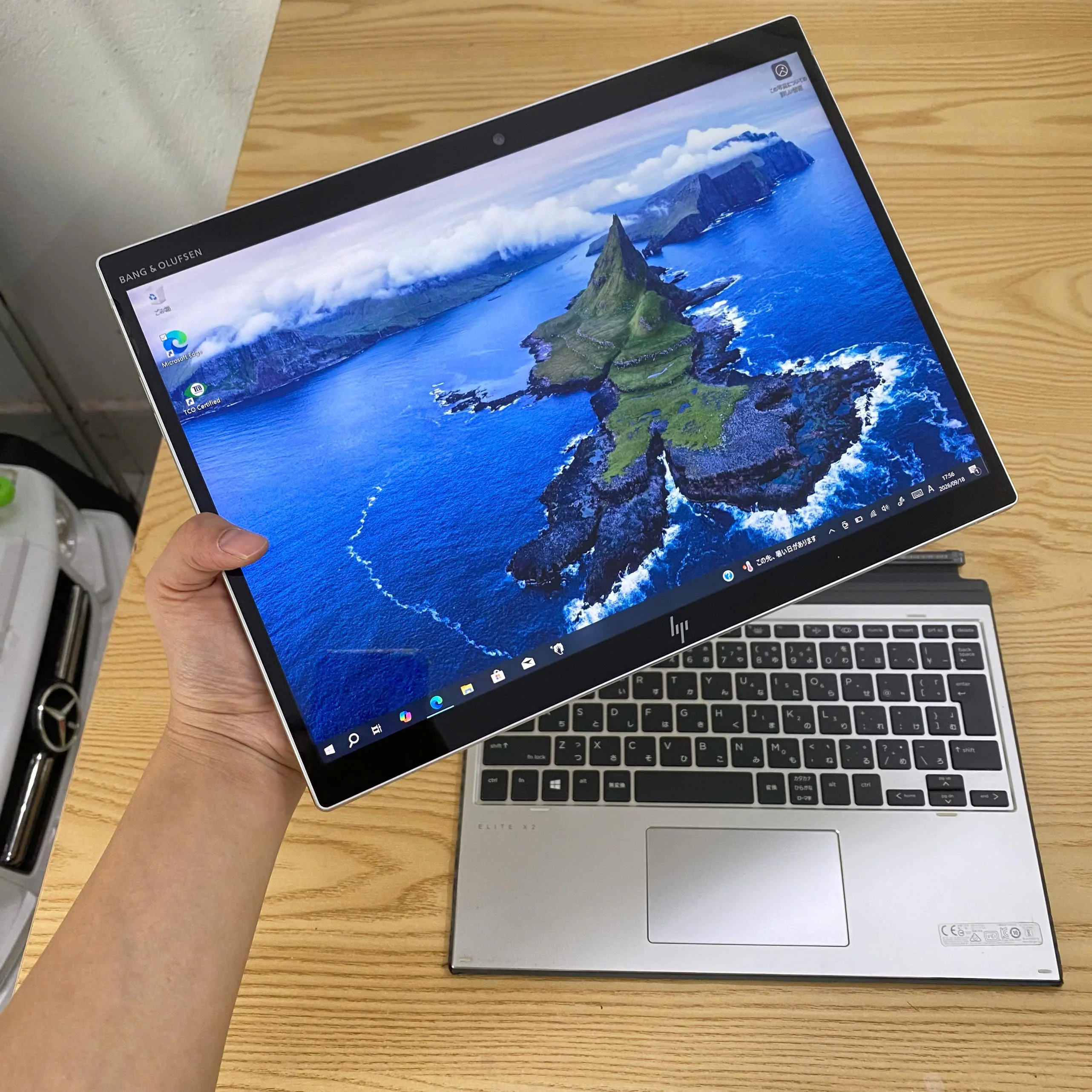 HP eltie X2 G8 core i5-1135G7/Ram 8/SSD 256/màn 12,5" 3k