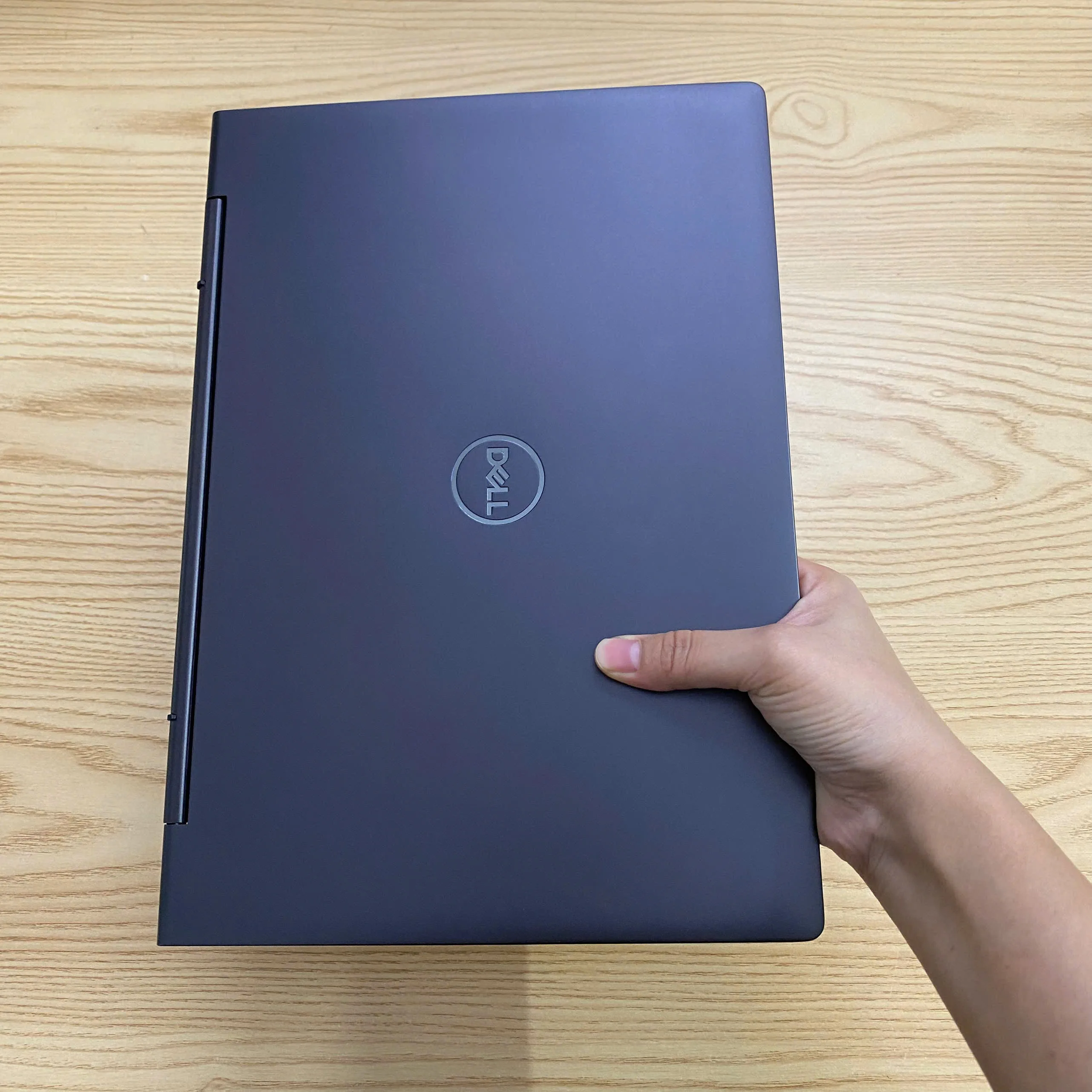 Dell Inspiron 7391 2-in-1 core i5-1021u/Ram 8/SSD 256GB/màn 13.3