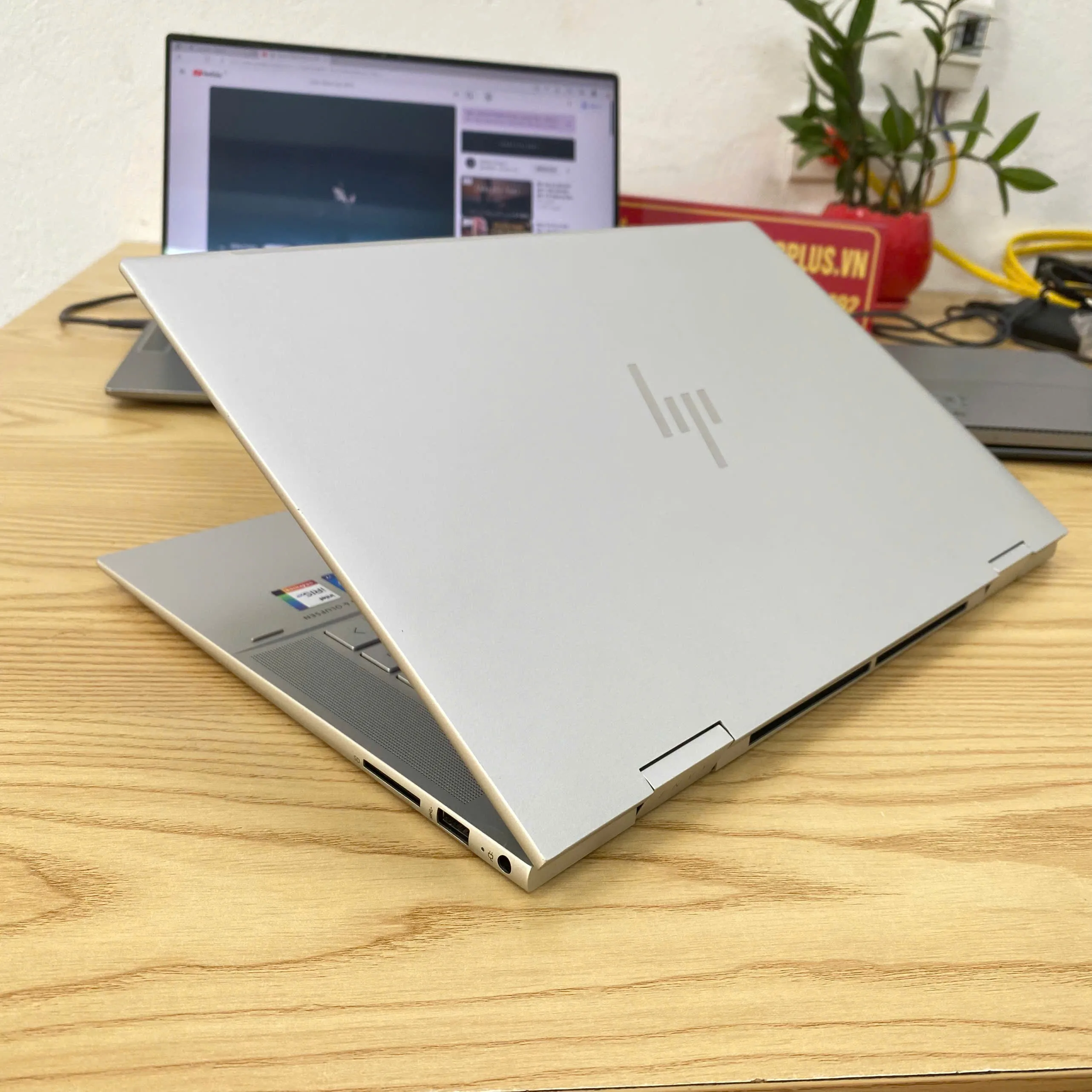 HP ENVY X360 CONVERTIBLE 15M  | i7-1195G7 | 512GB | 16GB cảm ứng xoay gập