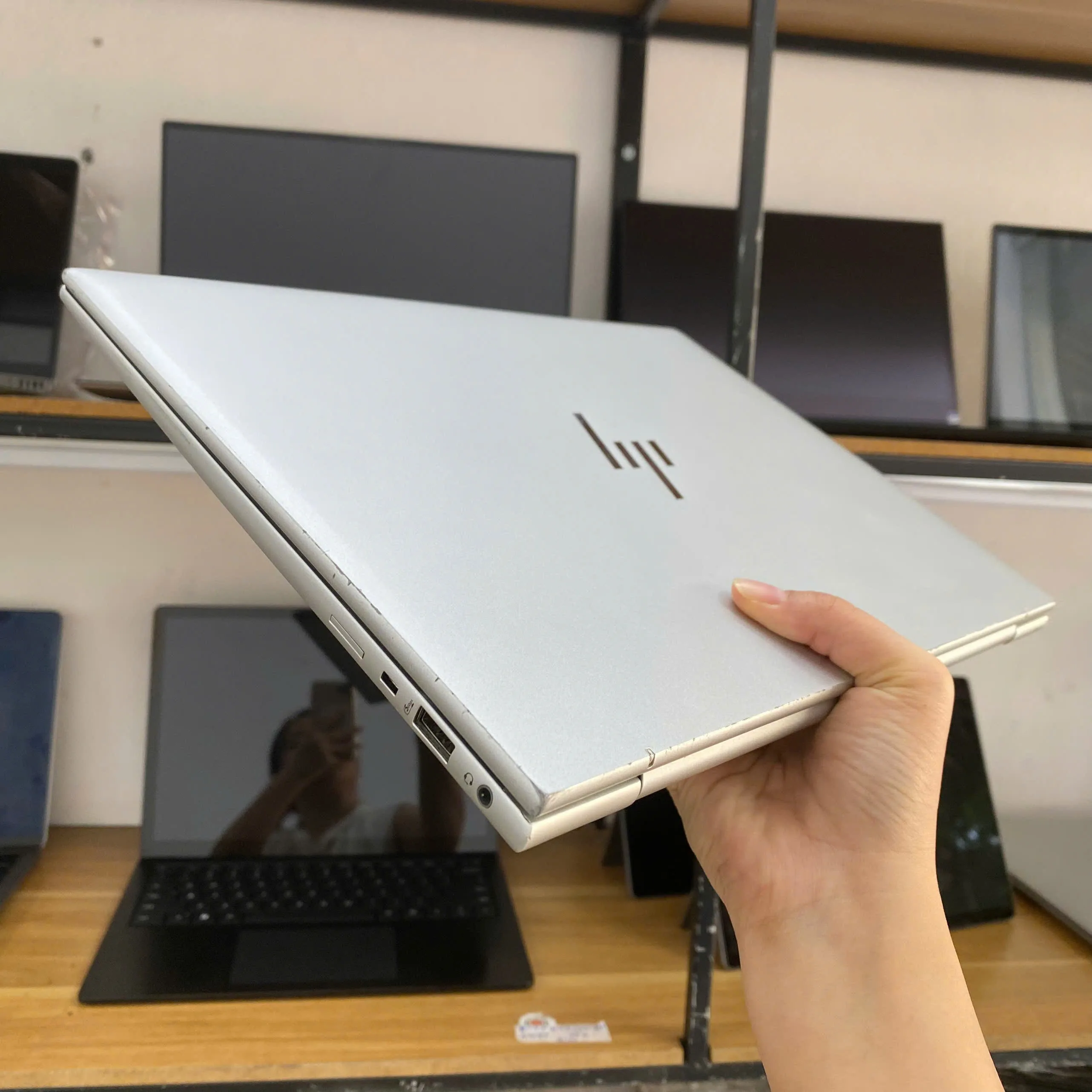 HP EliteBook 840 G11  | Ultra 5 135U | 8 GB RAM DDR5 | SSD 512GB màn 14"FHD