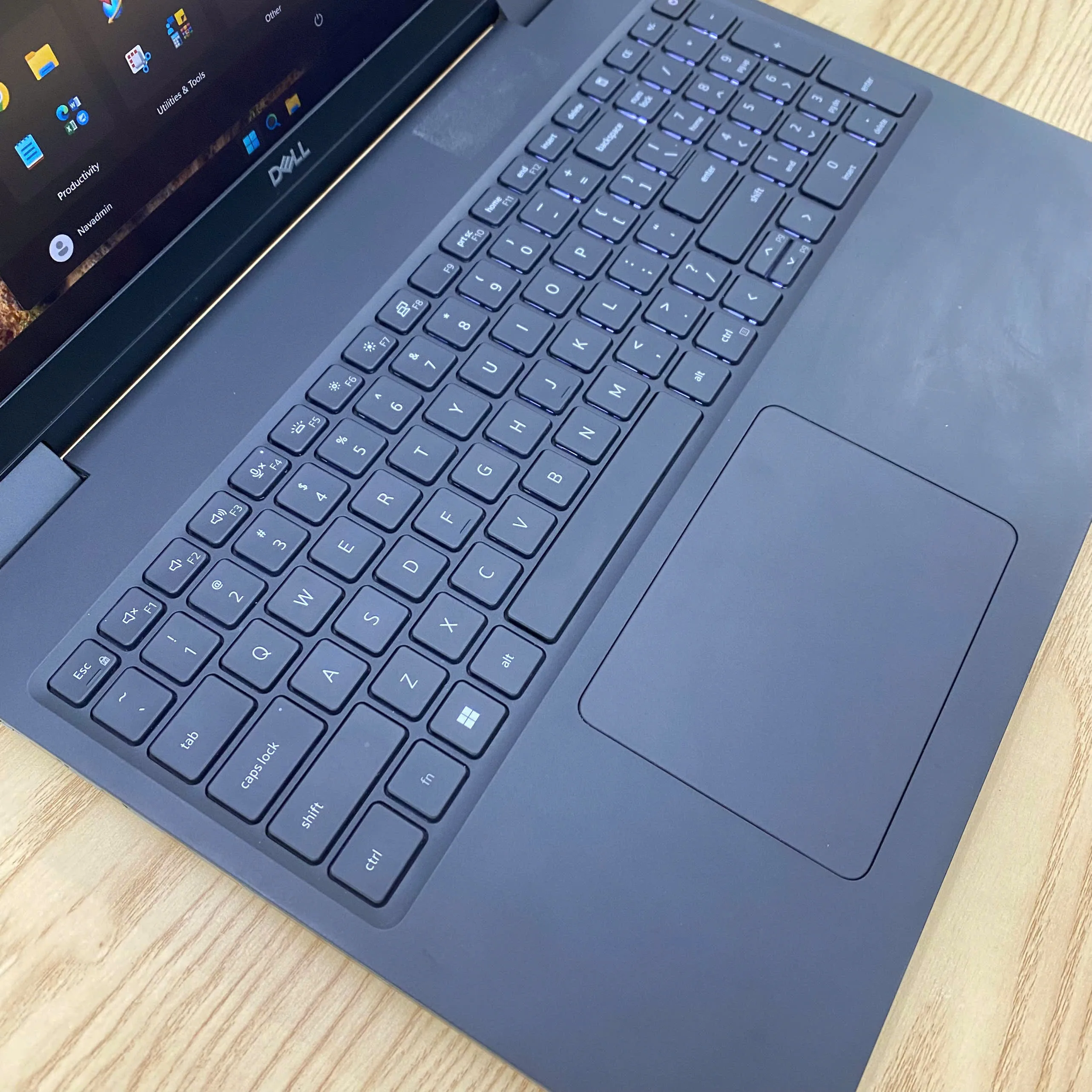 Dell Precision 7670 RAM 32GB | SSD NVMe 512GB NVIDIA RTX A2000 8GB màn 15.6"