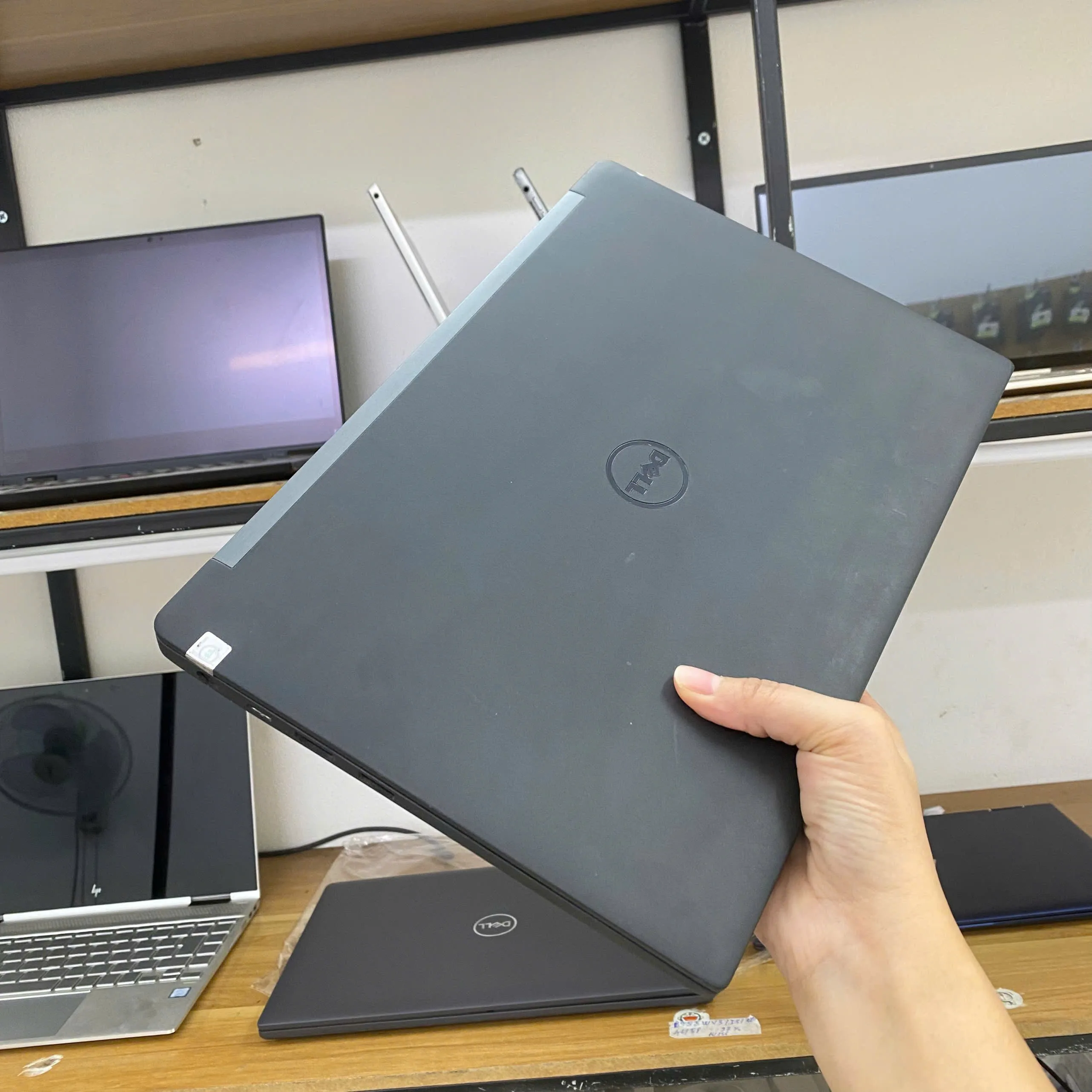 Dell Latitude 7280 core i5-6300u/Ram 8GB/SSD 128GB/12.5”HD