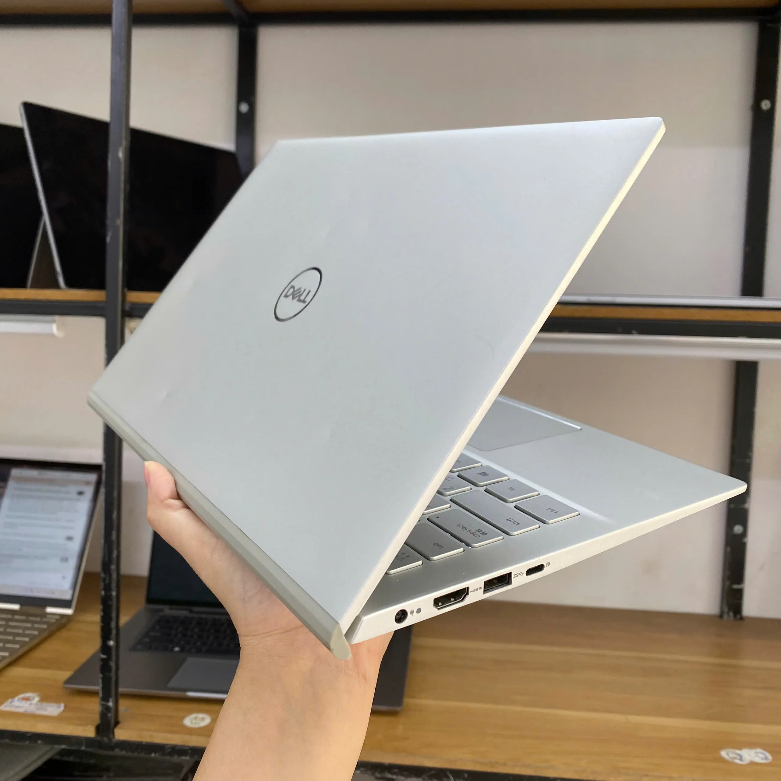 Dell Inspiron 5301 core i5-1135G7/Ram 8GB/SSD 256GB/13.3"FHD 3
