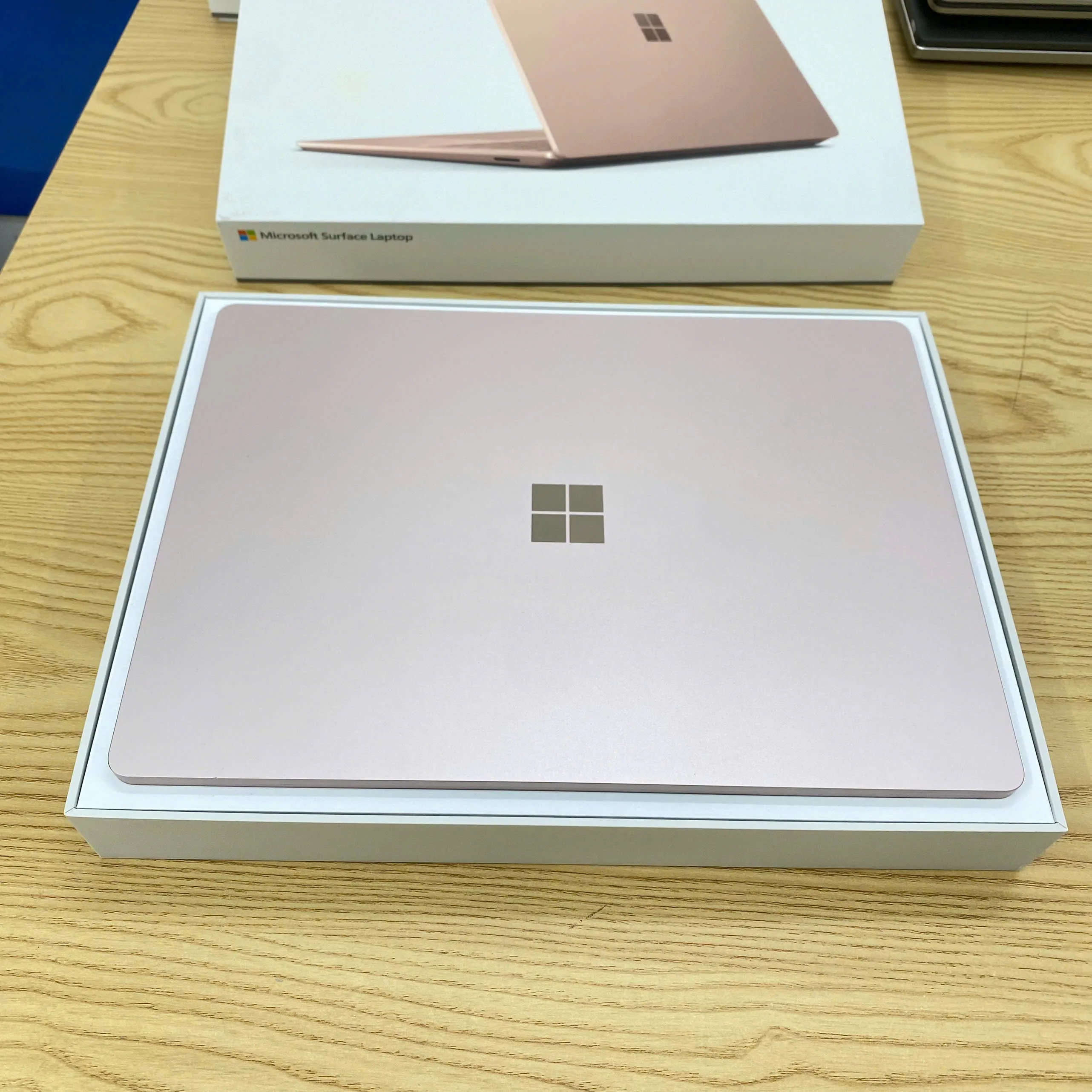 Surface Laptop 3 i5-10th/Ram 8GB/SSD 256GB/13" 2k touch