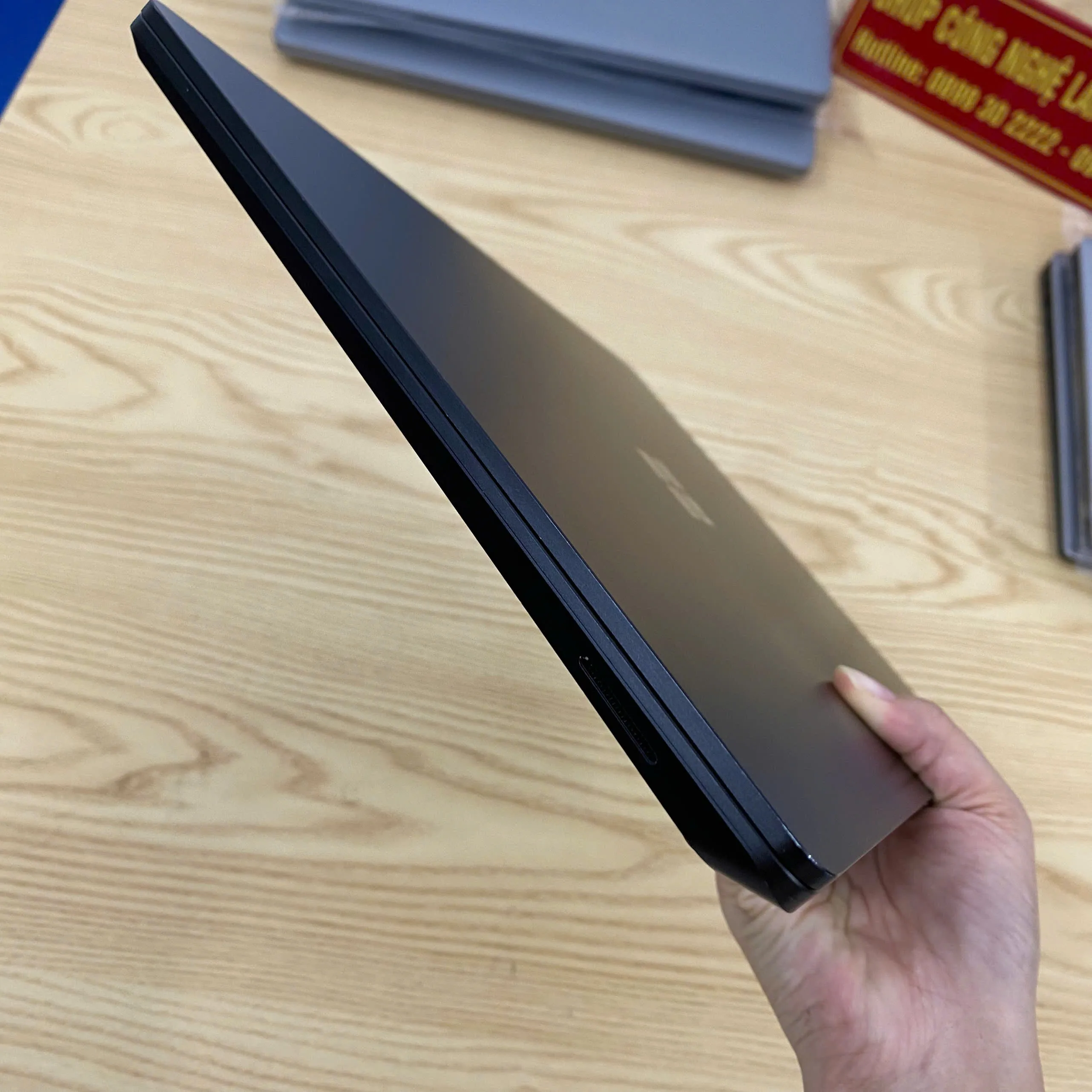 Surface Laptop 5 Core i7-1265U 16GB RAM 256GB NVMe màn 13" 2K touch 3