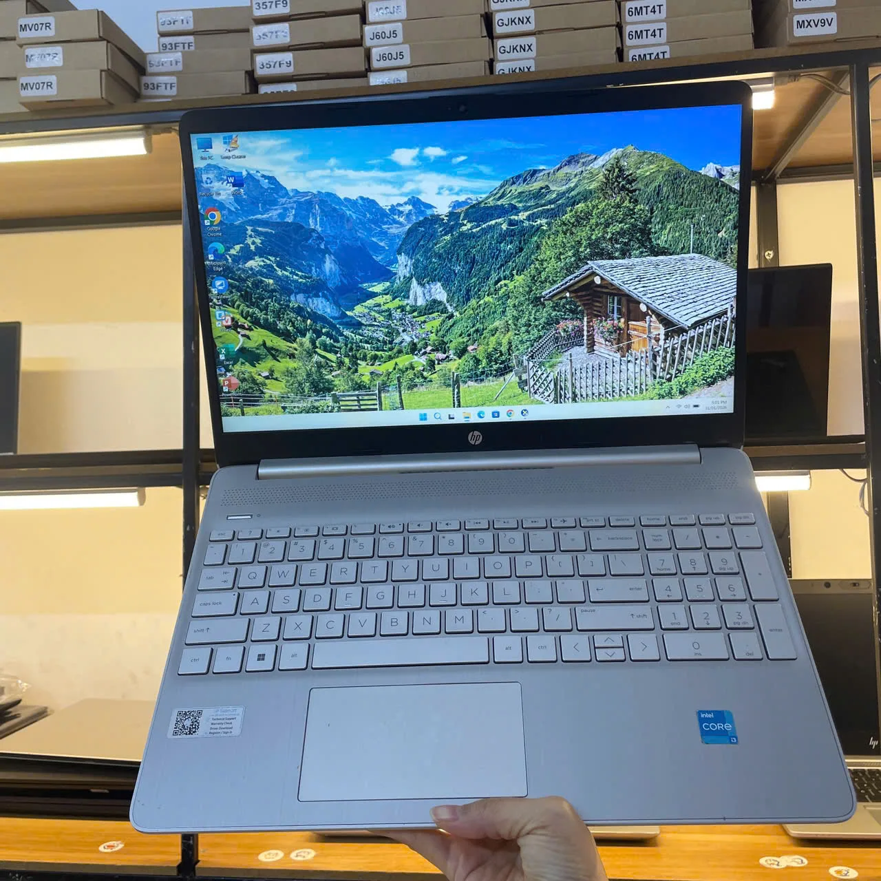 HP 15S-FQ2XX Core i3-1115G4/Ram 8/SSD 256/15.6"FHD