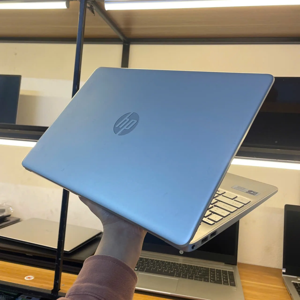 HP 15S-FQ2XX Core i3-1115G4/Ram 8/SSD 256/15.6"FHD
