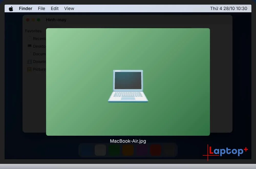 Bấm Space mở Quick Look xem ảnh trên MacBook